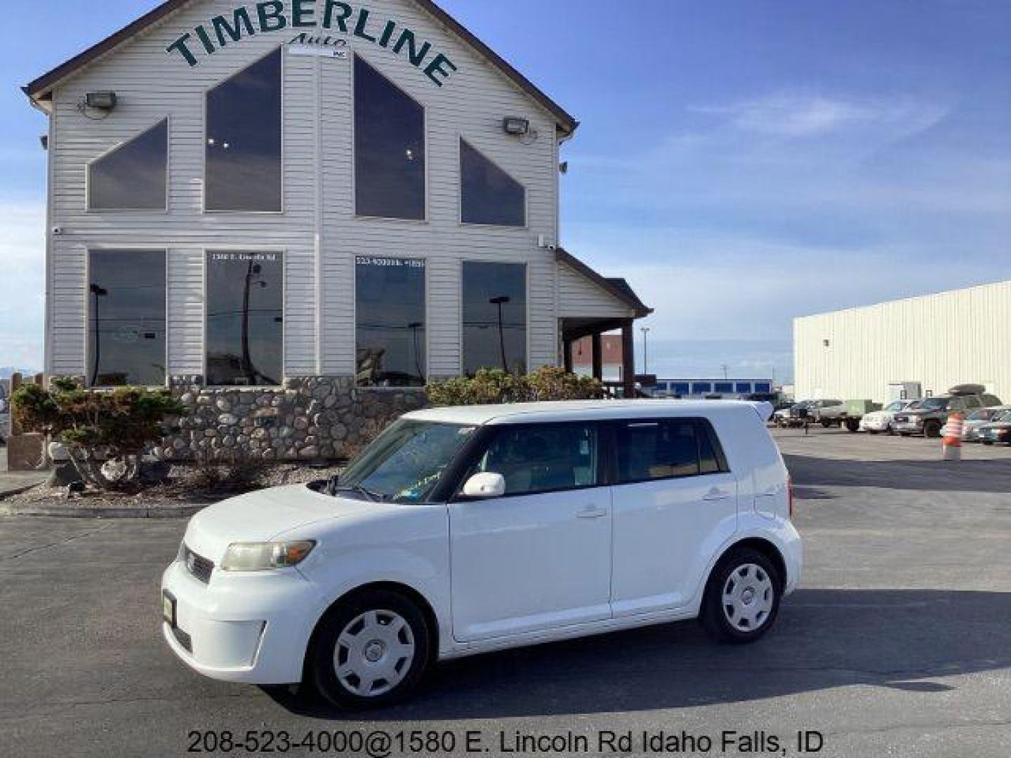 2008 Super White /Dark Charcoal Cloth Interior Scion xB Wagon (JTLKE50E981) with an 2.4L L4 DOHC 16V engine, 4-Speed Automatic transmission, located at 1235 N Woodruff Ave., Idaho Falls, 83401, (208) 523-1053, 43.507172, -112.000488 - Photo#0