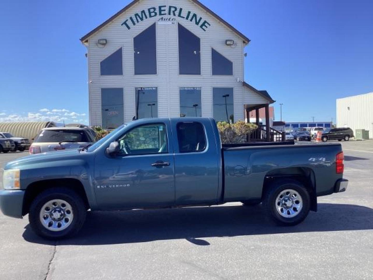 2007 Chevrolet Silverado 1500 LT1 Ext. Cab Long Box 4WD (1GCEK19J17Z) with an 5.3L V8 OHV 16V engine, 4-Speed Automatic transmission, located at 1235 N Woodruff Ave., Idaho Falls, 83401, (208) 523-1053, 43.507172, -112.000488 - The 2007 Chevrolet Silverado 1500 Extended Cab 4x4 LT1 typically comes with a range of features, although exact specifications can vary based on trim level, optional packages, and individual customization. Here are some of the common features you might find on this model: Engine: It might be equipp - Photo#1