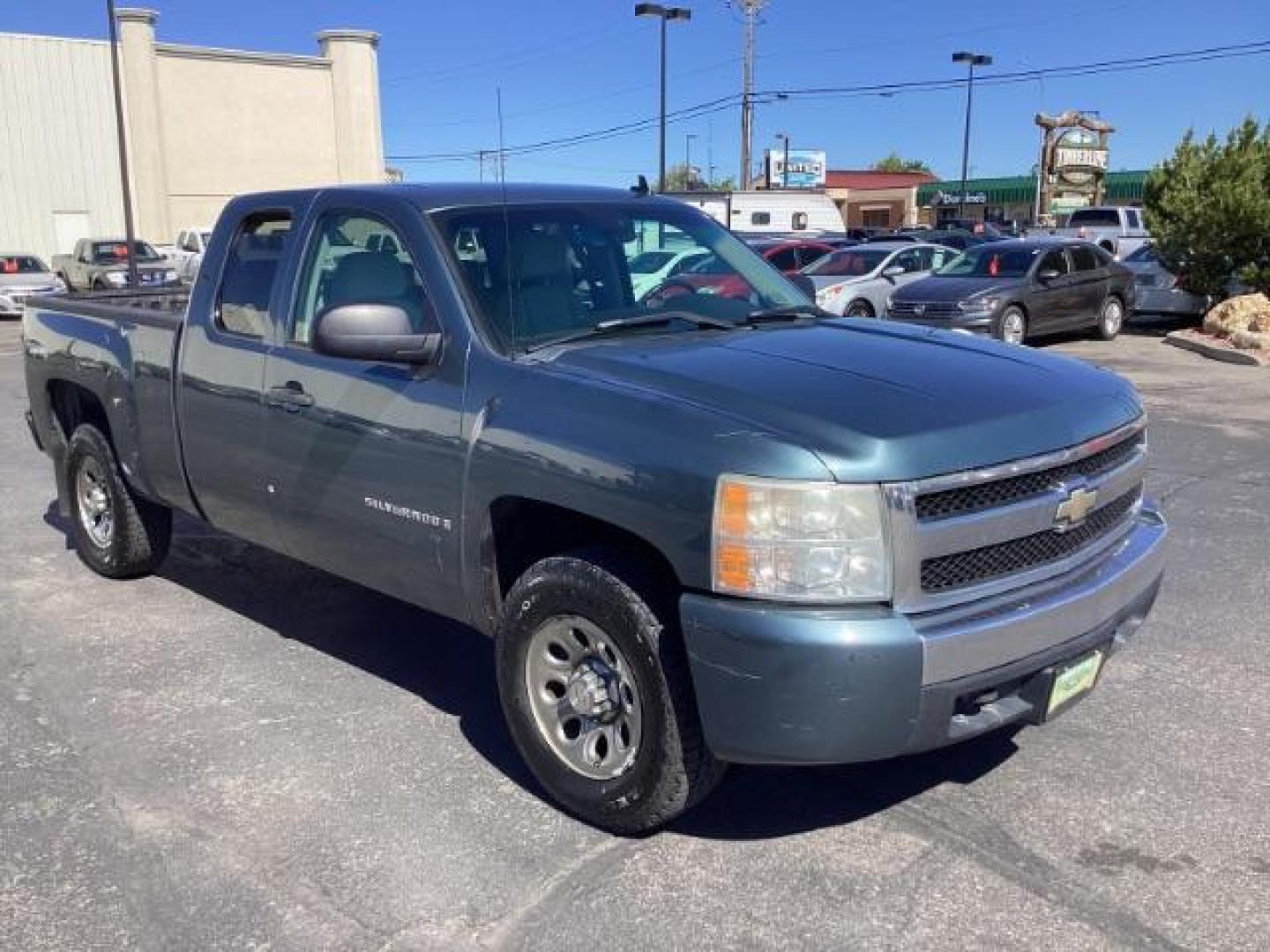 2007 Chevrolet Silverado 1500 LT1 Ext. Cab Long Box 4WD (1GCEK19J17Z) with an 5.3L V8 OHV 16V engine, 4-Speed Automatic transmission, located at 1235 N Woodruff Ave., Idaho Falls, 83401, (208) 523-1053, 43.507172, -112.000488 - The 2007 Chevrolet Silverado 1500 Extended Cab 4x4 LT1 typically comes with a range of features, although exact specifications can vary based on trim level, optional packages, and individual customization. Here are some of the common features you might find on this model: Engine: It might be equipp - Photo#6