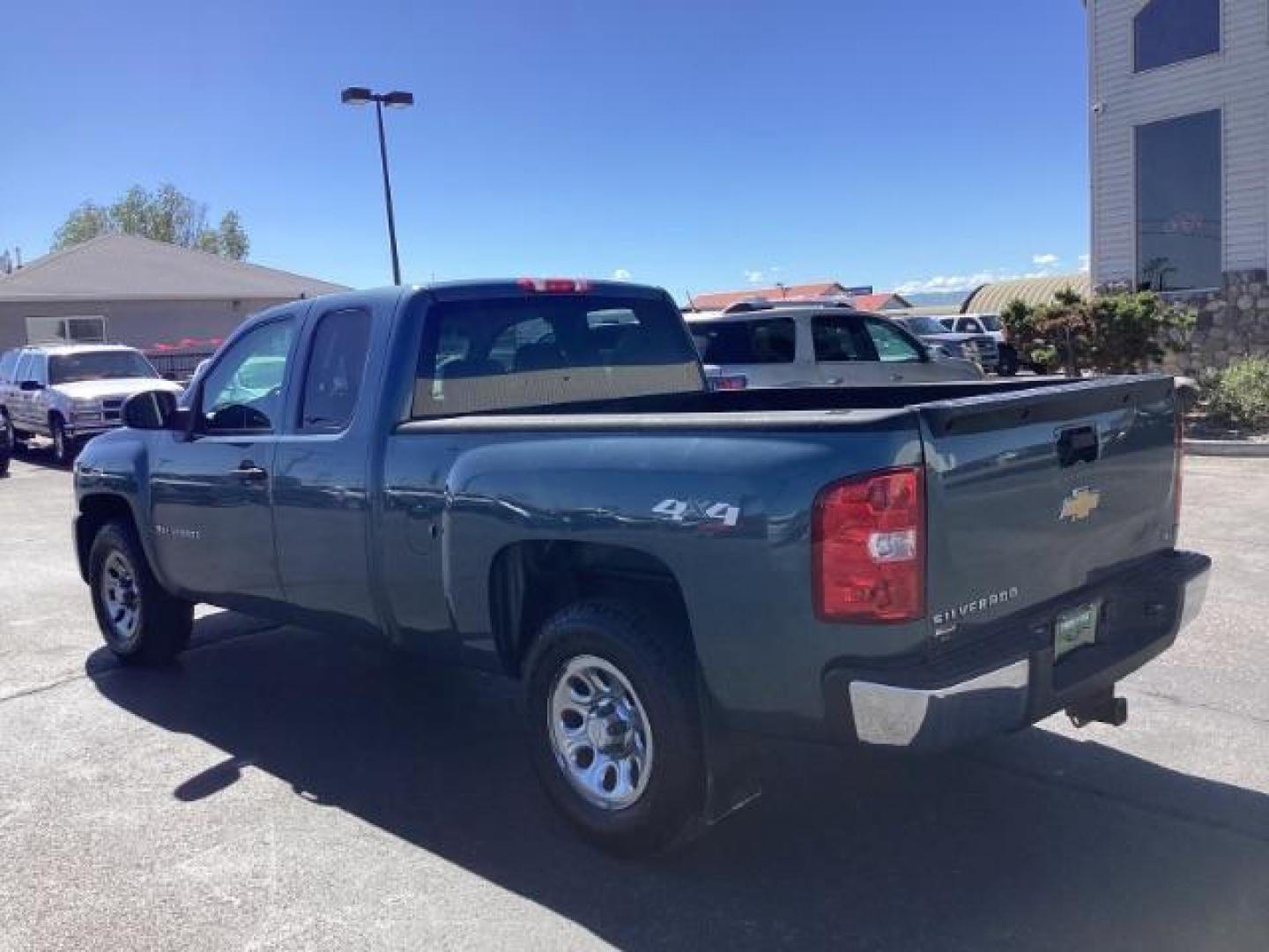 2007 Chevrolet Silverado 1500 LT1 Ext. Cab Long Box 4WD (1GCEK19J17Z) with an 5.3L V8 OHV 16V engine, 4-Speed Automatic transmission, located at 1235 N Woodruff Ave., Idaho Falls, 83401, (208) 523-1053, 43.507172, -112.000488 - The 2007 Chevrolet Silverado 1500 Extended Cab 4x4 LT1 typically comes with a range of features, although exact specifications can vary based on trim level, optional packages, and individual customization. Here are some of the common features you might find on this model: Engine: It might be equipp - Photo#2