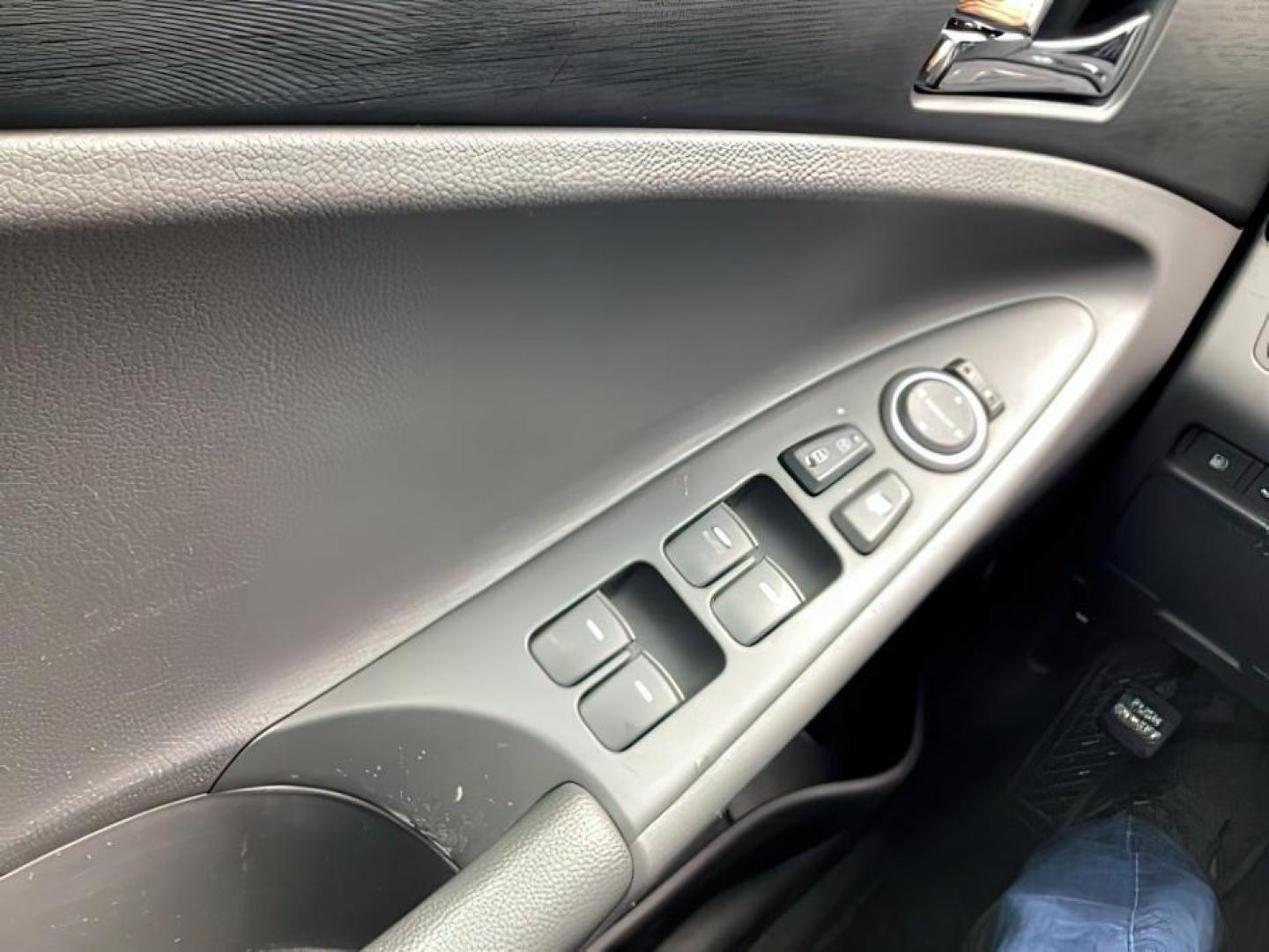 2011 Radiant Silver Metallic /Gray Cloth Interior Hyundai Sonata GLS Auto (5NPEB4AC1BH) with an 2.4L L4 DOHC 16V engine, 6-Speed Automatic transmission, located at 1235 N Woodruff Ave., Idaho Falls, 83401, (208) 523-1053, 43.507172, -112.000488 - The 2011 Hyundai Sonata GLS was known for offering a range of features, both standard and optional, to enhance comfort, convenience, and safety. Here's a list of typical features found on the 2011 Hyundai Sonata GLS: Engine: The Sonata GLS was typically equipped with a 2.4-liter inline-four-cylinde - Photo#13