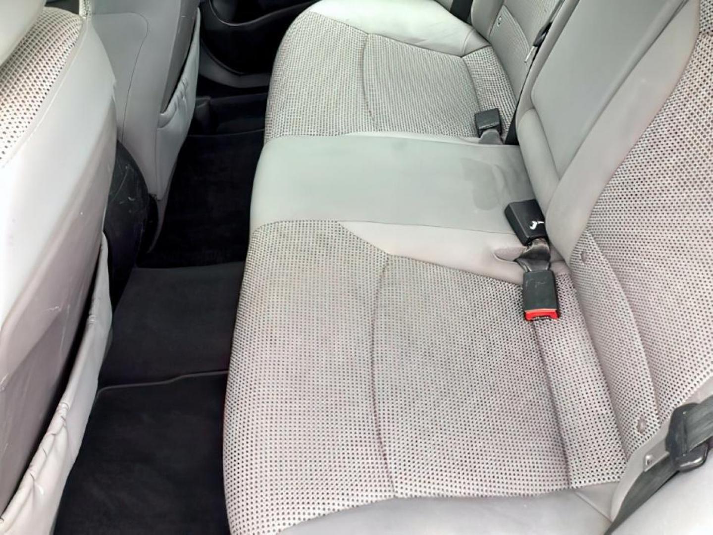 2011 Radiant Silver Metallic /Gray Cloth Interior Hyundai Sonata GLS Auto (5NPEB4AC1BH) with an 2.4L L4 DOHC 16V engine, 6-Speed Automatic transmission, located at 1235 N Woodruff Ave., Idaho Falls, 83401, (208) 523-1053, 43.507172, -112.000488 - The 2011 Hyundai Sonata GLS was known for offering a range of features, both standard and optional, to enhance comfort, convenience, and safety. Here's a list of typical features found on the 2011 Hyundai Sonata GLS: Engine: The Sonata GLS was typically equipped with a 2.4-liter inline-four-cylinde - Photo#14