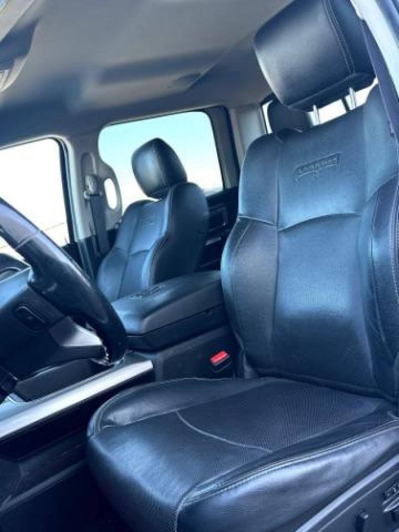 2017 WHITE /Black, leather RAM 2500 Laramie Crew Cab SWB 4WD (3C6UR5FJ6HG) with an 6.4L V8 engine, 6-Speed Automatic transmission, located at 1235 N Woodruff Ave., Idaho Falls, 83401, (208) 523-1053, 43.507172, -112.000488 - At Timberline Auto, finding a great deal on your next vehicle is always easy! Our experienced sales staff's goal is to help find you the right vehicle at the right price! Our knowledgeable finance department has options for almost any credit score. We offer extended service contract options to prote - Photo#18