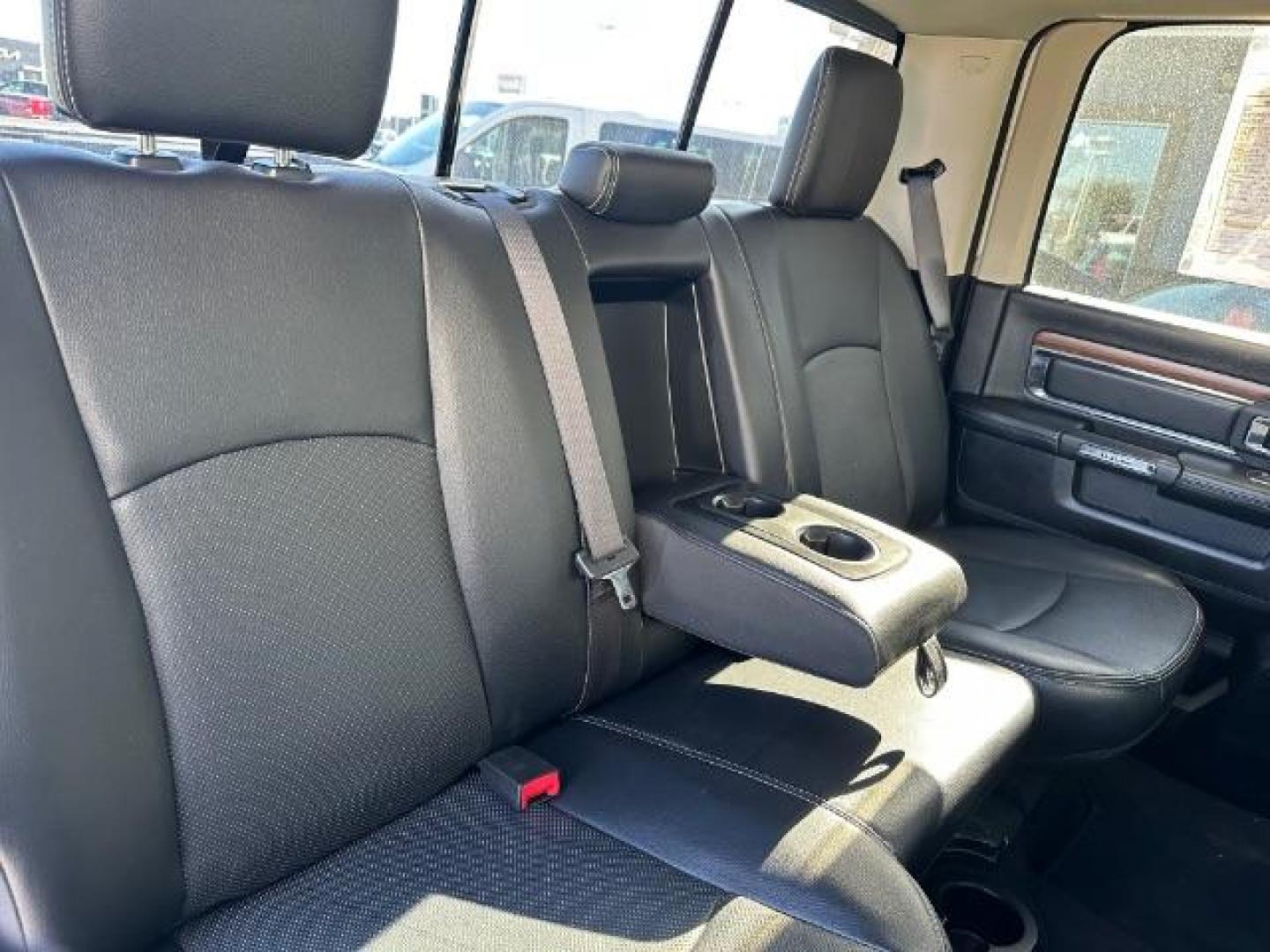 2017 WHITE /Black, leather RAM 2500 Laramie Crew Cab SWB 4WD (3C6UR5FJ6HG) with an 6.4L V8 engine, 6-Speed Automatic transmission, located at 1235 N Woodruff Ave., Idaho Falls, 83401, (208) 523-1053, 43.507172, -112.000488 - At Timberline Auto, finding a great deal on your next vehicle is always easy! Our experienced sales staff's goal is to help find you the right vehicle at the right price! Our knowledgeable finance department has options for almost any credit score. We offer extended service contract options to prote - Photo#35