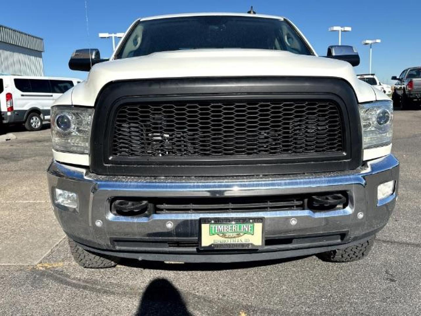 2017 WHITE /Black, leather RAM 2500 Laramie Crew Cab SWB 4WD (3C6UR5FJ6HG) with an 6.4L V8 engine, 6-Speed Automatic transmission, located at 1235 N Woodruff Ave., Idaho Falls, 83401, (208) 523-1053, 43.507172, -112.000488 - At Timberline Auto, finding a great deal on your next vehicle is always easy! Our experienced sales staff's goal is to help find you the right vehicle at the right price! Our knowledgeable finance department has options for almost any credit score. We offer extended service contract options to prote - Photo#7