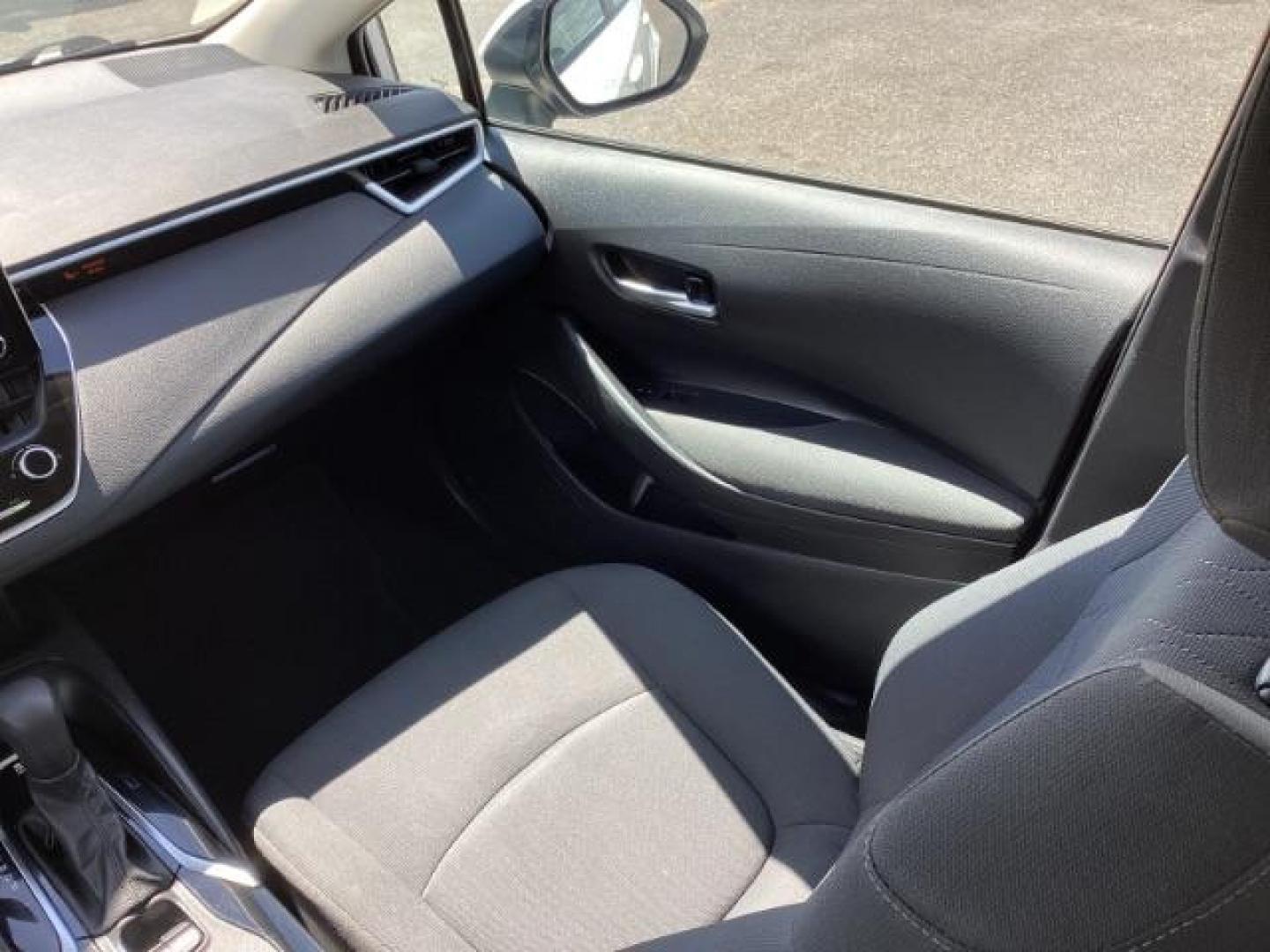 2021 WHITE /CLOTH Toyota Corolla LE (5YFEPMAE1MP) with an 1.8L L4 DOHC 16V engine, Continuously Variable Transmission transmission, located at 1235 N Woodruff Ave., Idaho Falls, 83401, (208) 523-1053, 43.507172, -112.000488 - Photo#14