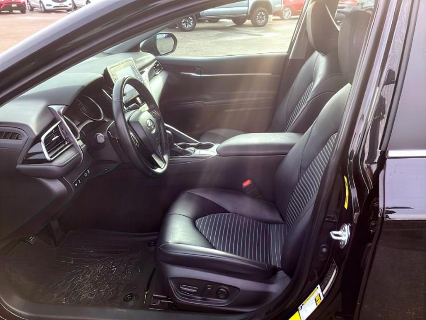 2023 Midnight Black Metallic /Black Toyota Camry SE (4T1G11AKXPU) with an 2.5L L4 DOHC 16V engine, 8-Speed Automatic transmission, located at 1235 N Woodruff Ave., Idaho Falls, 83401, (208) 523-1053, 43.507172, -112.000488 - At Timberline Auto, finding a great deal on your next vehicle is always easy! Our experienced sales staff's goal is to help find you the right vehicle at the right price! Our knowledgeable finance department has options for almost any credit score. We offer extended service contract options to prote - Photo#9