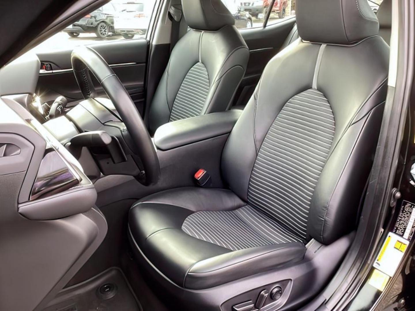 2023 Midnight Black Metallic /Black Toyota Camry SE (4T1G11AKXPU) with an 2.5L L4 DOHC 16V engine, 8-Speed Automatic transmission, located at 1235 N Woodruff Ave., Idaho Falls, 83401, (208) 523-1053, 43.507172, -112.000488 - At Timberline Auto, finding a great deal on your next vehicle is always easy! Our experienced sales staff's goal is to help find you the right vehicle at the right price! Our knowledgeable finance department has options for almost any credit score. We offer extended service contract options to prote - Photo#11