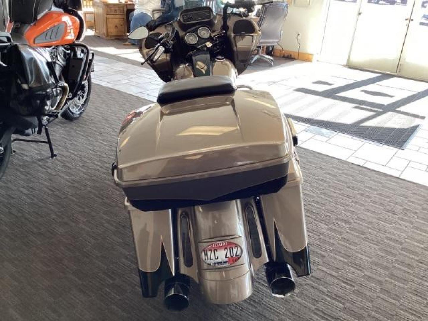 2013 Harley-Davidson FLTRXSE (1HD1TC815DB) with an 1800CC engine, located at 1235 N Woodruff Ave., Idaho Falls, 83401, (208) 523-1053, 43.507172, -112.000488 - Photo#3