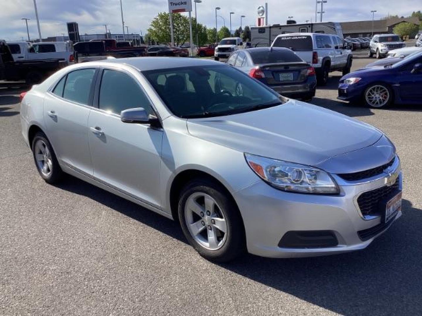 2016 Chevrolet Malibu Limited 1LT (1G11C5SA0GF) with an 2.5L L4 DOHC 16V engine, 6-Speed Automatic transmission, located at 1235 N Woodruff Ave., Idaho Falls, 83401, (208) 523-1053, 43.507172, -112.000488 - The 2016 Chevrolet Malibu Limited is a midsize sedan that offers a range of features for comfort, convenience, and safety. Here are some of the notable features you can find in the 2016 Malibu Limited: Engine Options: Typically comes with a standard 2.5-liter four-cylinder engine, producing adequat - Photo#6