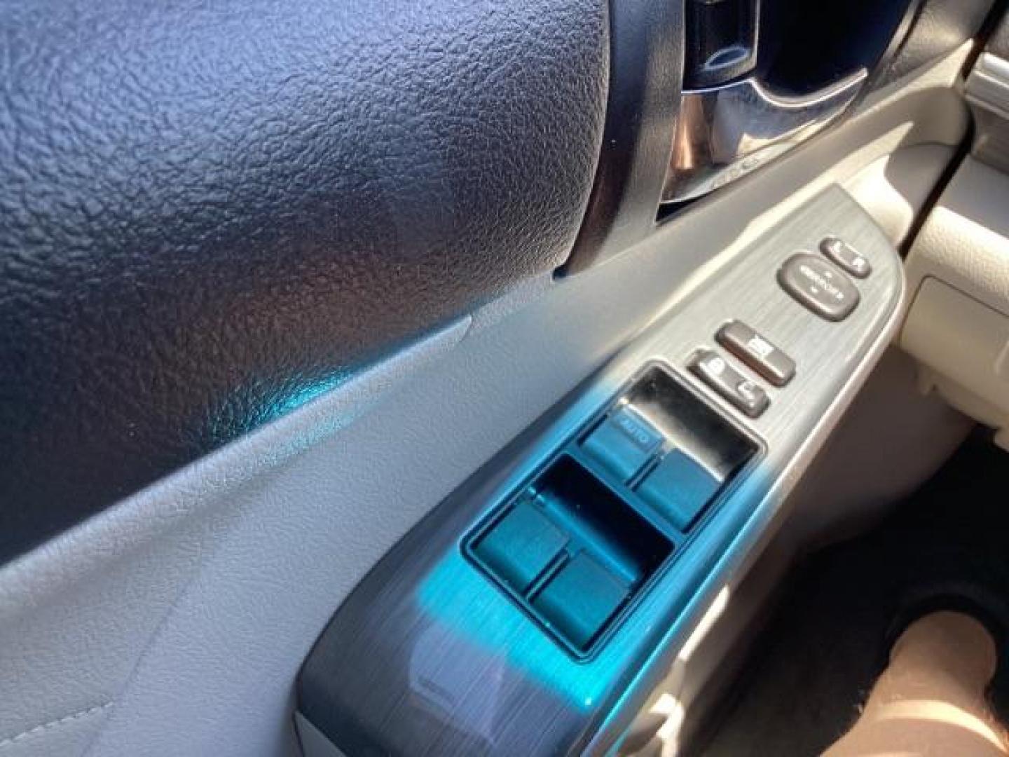 2013 GRAY Toyota Camry Hybrid SEDAN 4-DR (4T1BD1FK0DU) with an 2.5L L4 DOHC 16V HYBRID engine, Continuously Variable Transmission transmission, located at 1235 N Woodruff Ave., Idaho Falls, 83401, (208) 523-1053, 43.507172, -112.000488 - The 2013 Toyota Camry Hybrid XLE is a mid-size sedan that combines the fuel efficiency of a hybrid powertrain with the comfort and features of a premium trim level. Here are the key features of the 2013 Toyota Camry Hybrid XLE: Engine and Performance Engine: 2.5-liter 4-cylinder engine paired with a - Photo#13