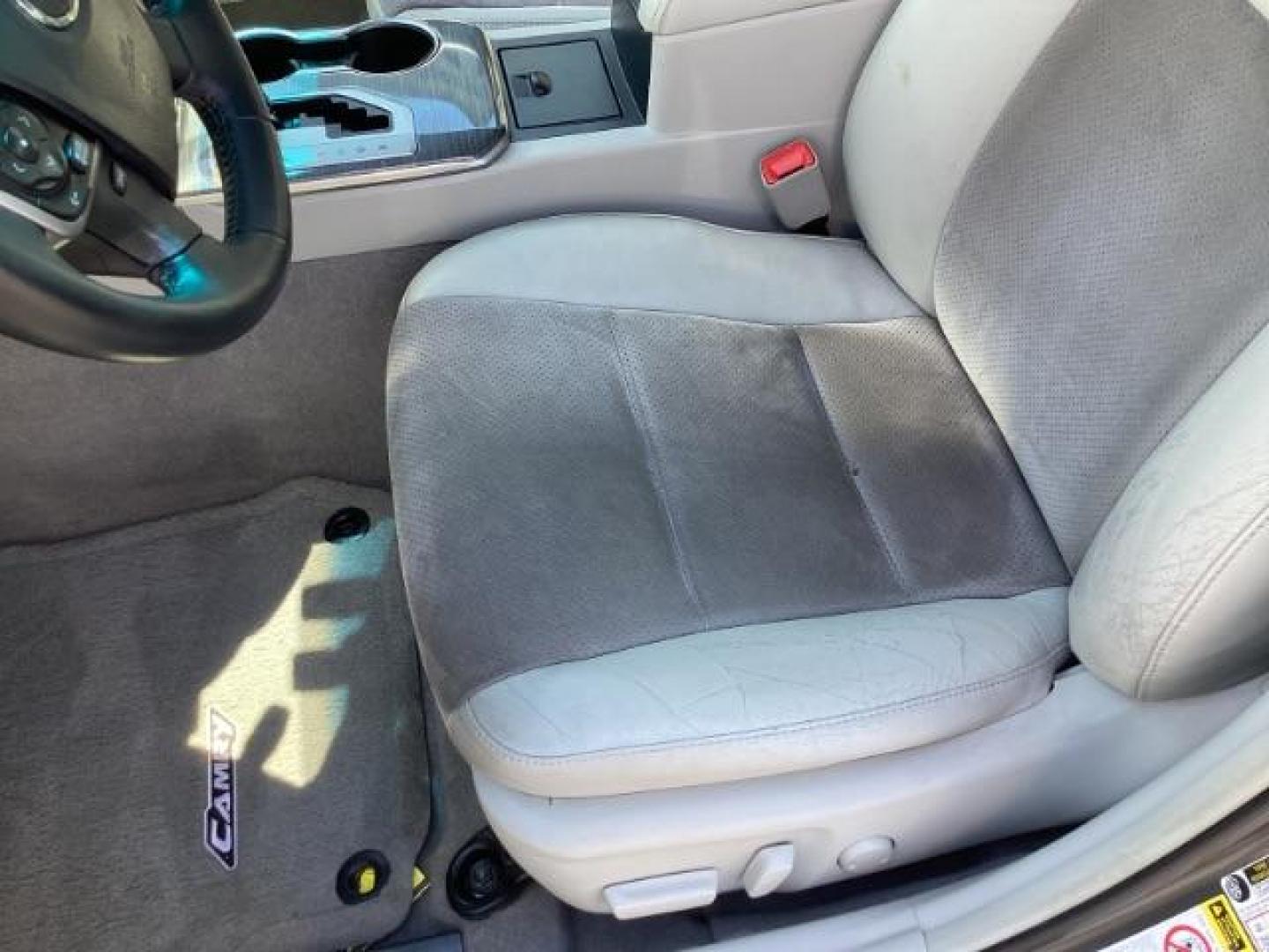 2013 GRAY Toyota Camry Hybrid SEDAN 4-DR (4T1BD1FK0DU) with an 2.5L L4 DOHC 16V HYBRID engine, Continuously Variable Transmission transmission, located at 1235 N Woodruff Ave., Idaho Falls, 83401, (208) 523-1053, 43.507172, -112.000488 - The 2013 Toyota Camry Hybrid XLE is a mid-size sedan that combines the fuel efficiency of a hybrid powertrain with the comfort and features of a premium trim level. Here are the key features of the 2013 Toyota Camry Hybrid XLE: Engine and Performance Engine: 2.5-liter 4-cylinder engine paired with a - Photo#7