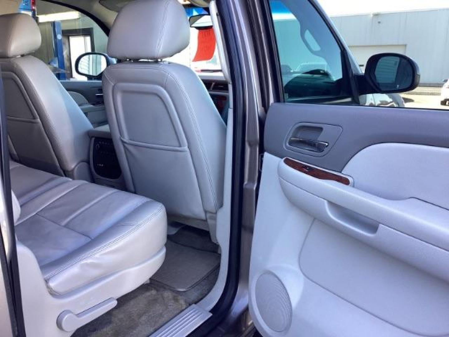 2013 GRAY /Ebony Leather Interior Chevrolet Suburban LTZ 1500 4WD (1GNSKJE71DR) with an 5.3L V8 OHV 16V FFV engine, 6-Speed Automatic transmission, located at 1235 N Woodruff Ave., Idaho Falls, 83401, (208) 523-1053, 43.507172, -112.000488 - At Timberline Auto, finding a great deal on your next vehicle is always easy! Our experienced sales staff's goal is to help find you the right vehicle at the right price! Our knowledgeable finance department has options for almost any credit score. We offer extended service contract options to prote - Photo#19