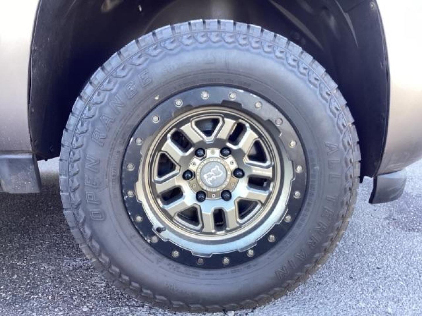 2013 GRAY /Ebony Leather Interior Chevrolet Suburban LTZ 1500 4WD (1GNSKJE71DR) with an 5.3L V8 OHV 16V FFV engine, 6-Speed Automatic transmission, located at 1235 N Woodruff Ave., Idaho Falls, 83401, (208) 523-1053, 43.507172, -112.000488 - At Timberline Auto, finding a great deal on your next vehicle is always easy! Our experienced sales staff's goal is to help find you the right vehicle at the right price! Our knowledgeable finance department has options for almost any credit score. We offer extended service contract options to prote - Photo#23