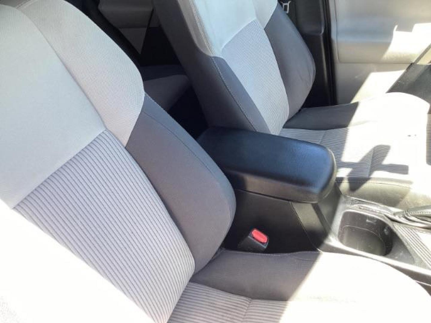 2013 Black Toyota RAV4 XLE FWD (2T3WFREV7DW) with an 2.5L L4 DOHC 16V engine, 6-Speed Automatic transmission, located at 1235 N Woodruff Ave., Idaho Falls, 83401, (208) 523-1053, 43.507172, -112.000488 - Photo#14