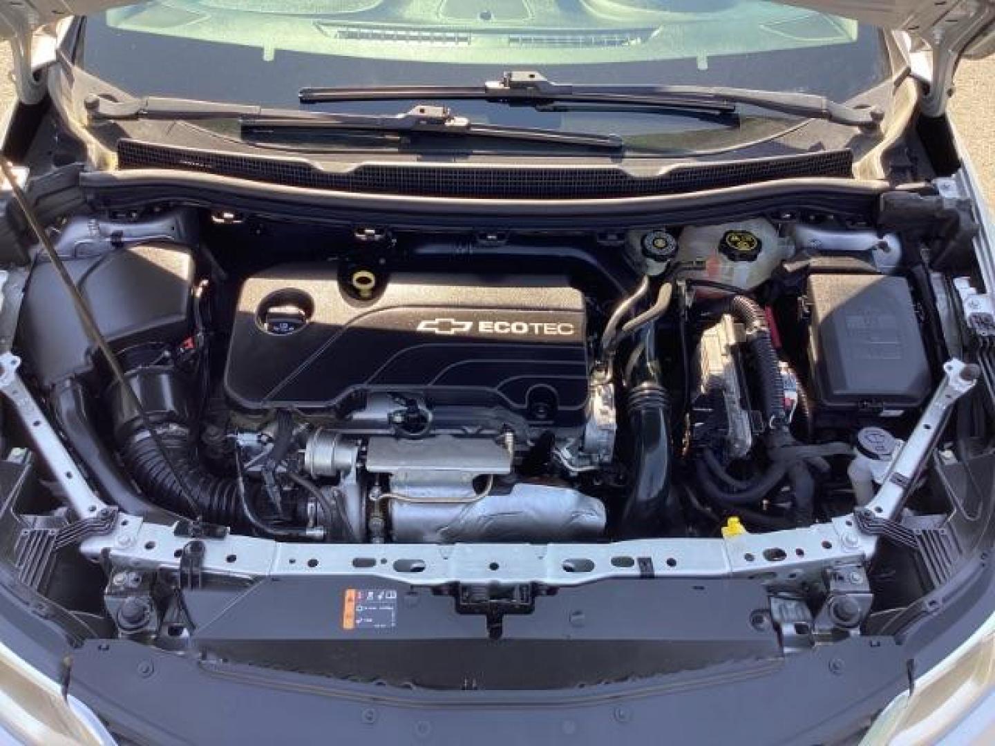 2017 Silver Ice Metallic Chevrolet Cruze SEDAN 4-DR (1G1BC5SM4H7) with an 1.4L L4 DOHC 16V TURBO engine, 6-Speed Automatic transmission, located at 1235 N Woodruff Ave., Idaho Falls, 83401, (208) 523-1053, 43.507172, -112.000488 - Photo#9