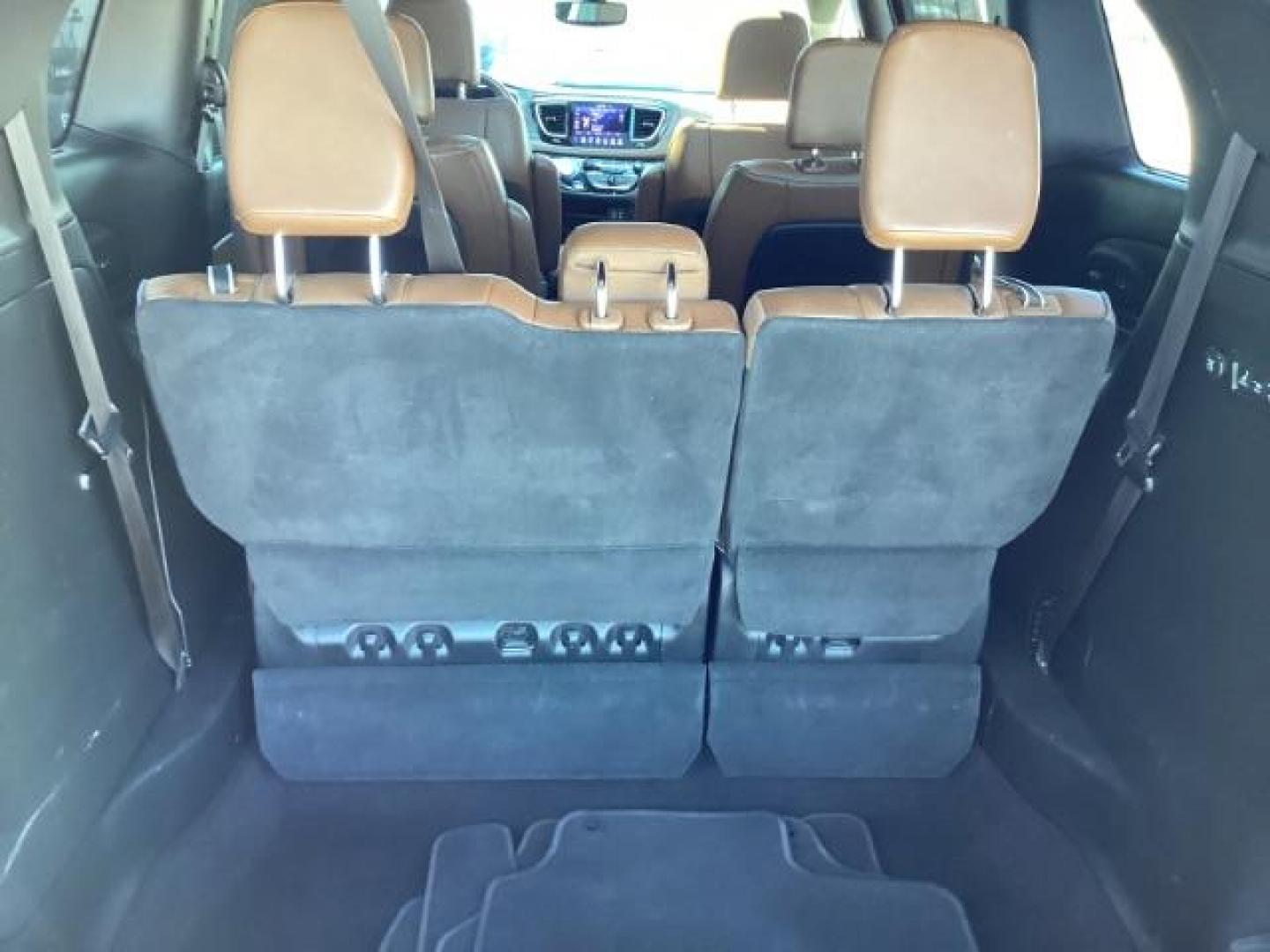 2020 Velvet Red Pearl Coat Chrysler Pacifica PASSENGER VAN (2C4RC1GG5LR) with an 3.6L V6 DOHC 24V engine, 9-Speed Automatic transmission, located at 1235 N Woodruff Ave., Idaho Falls, 83401, (208) 523-1053, 43.507172, -112.000488 - Photo#19