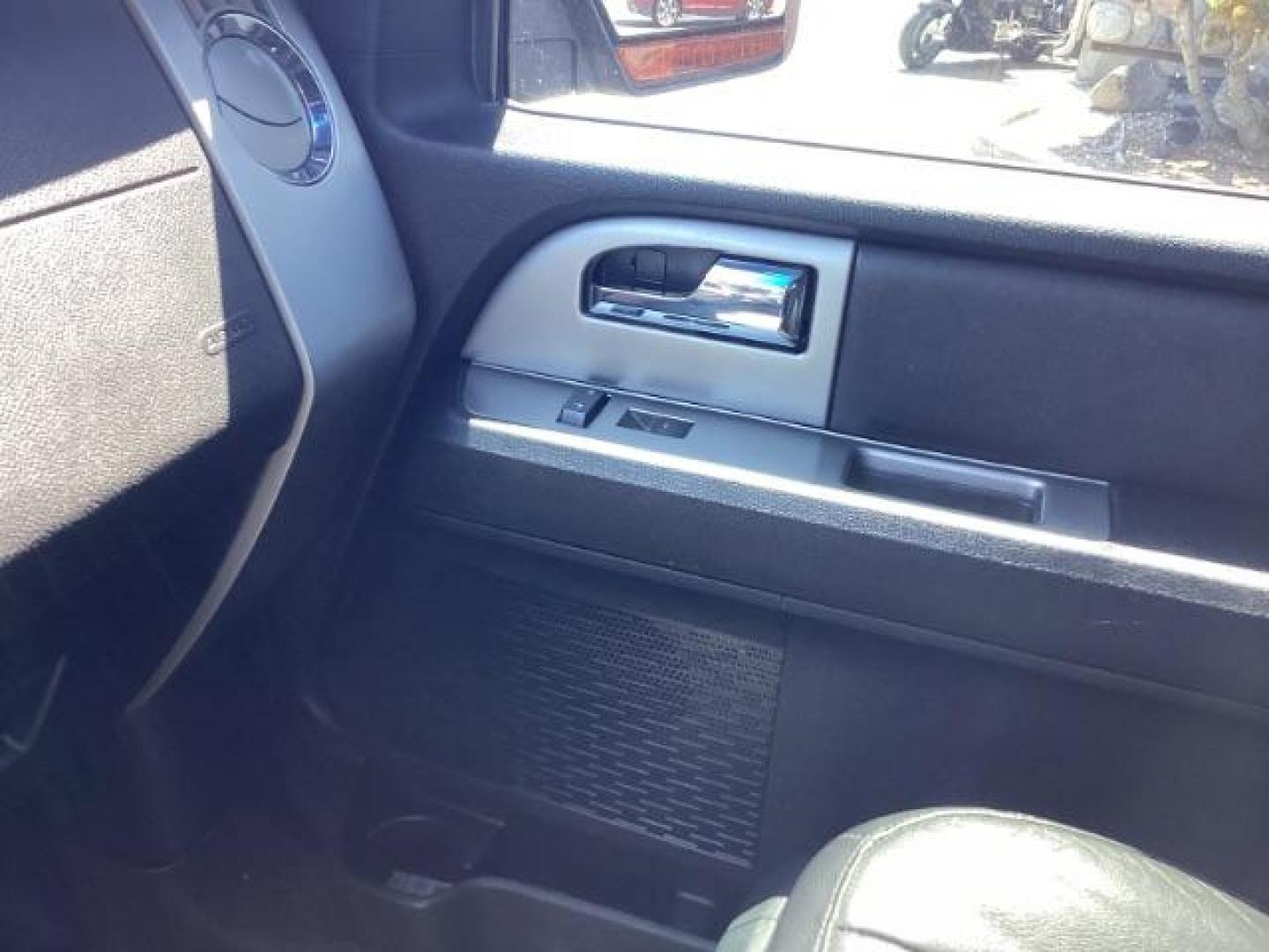 2016 Shadow Black Ford Expedition EL XLT 4WD (1FMJK1JT6GE) with an 3.5L V6 DOHC 24V FFV engine, 6-Speed Automatic transmission, located at 1235 N Woodruff Ave., Idaho Falls, 83401, (208) 523-1053, 43.507172, -112.000488 - Photo#12
