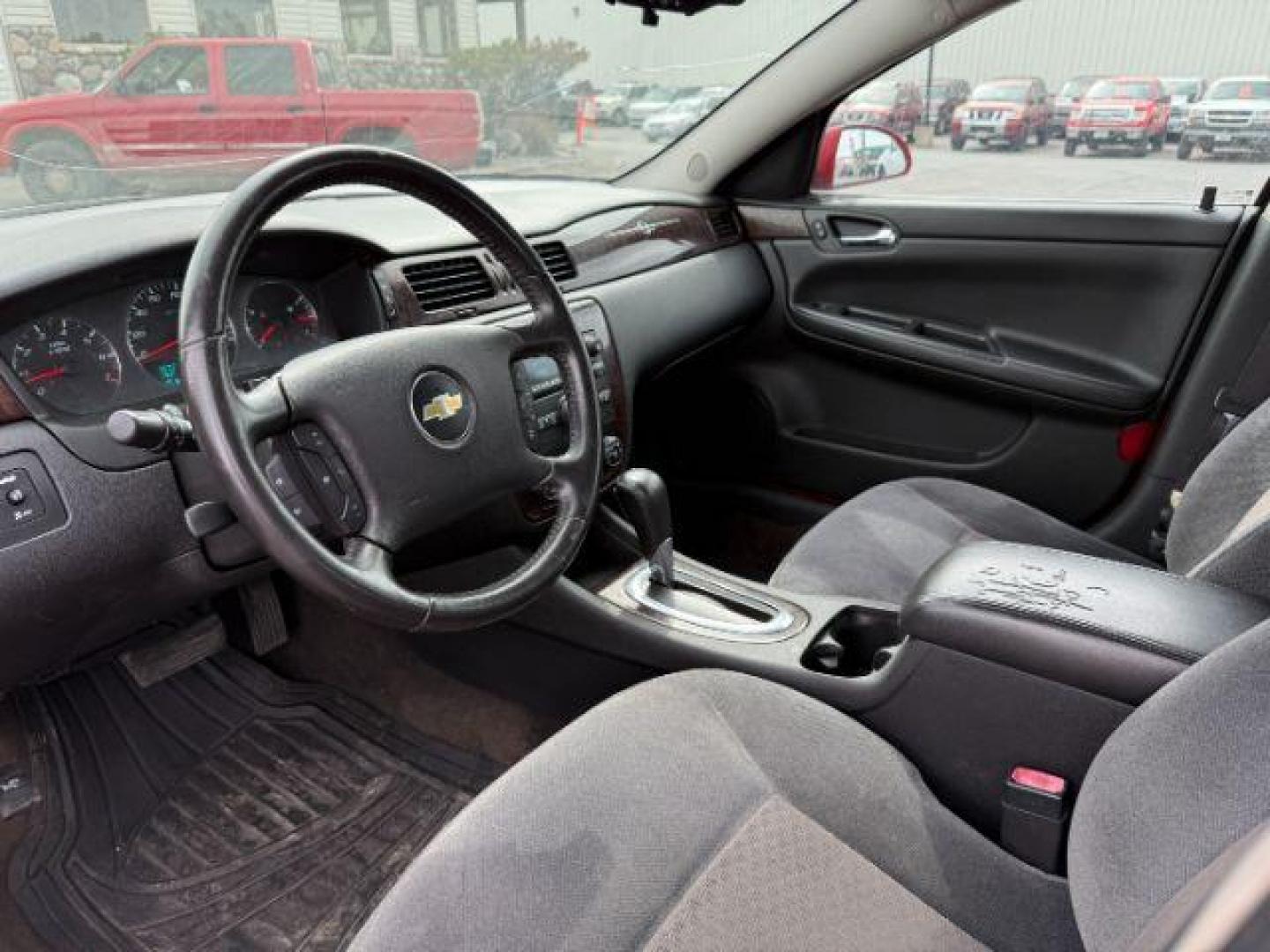 2012 RED /CLOTH Chevrolet Impala LT (Fleet) (2G1WG5E34C1) with an 3.6L V6 DOHC 16V FFV engine, 6-Speed Automatic transmission, located at 1235 N Woodruff Ave., Idaho Falls, 83401, (208) 523-1053, 43.507172, -112.000488 - At Timberline Auto, finding a great deal on your next vehicle is always easy! Our experienced sales staff's goal is to help find you the right vehicle at the right price! Our knowledgeable finance department has options for almost any credit score. We offer extended service contract options to prote - Photo#10