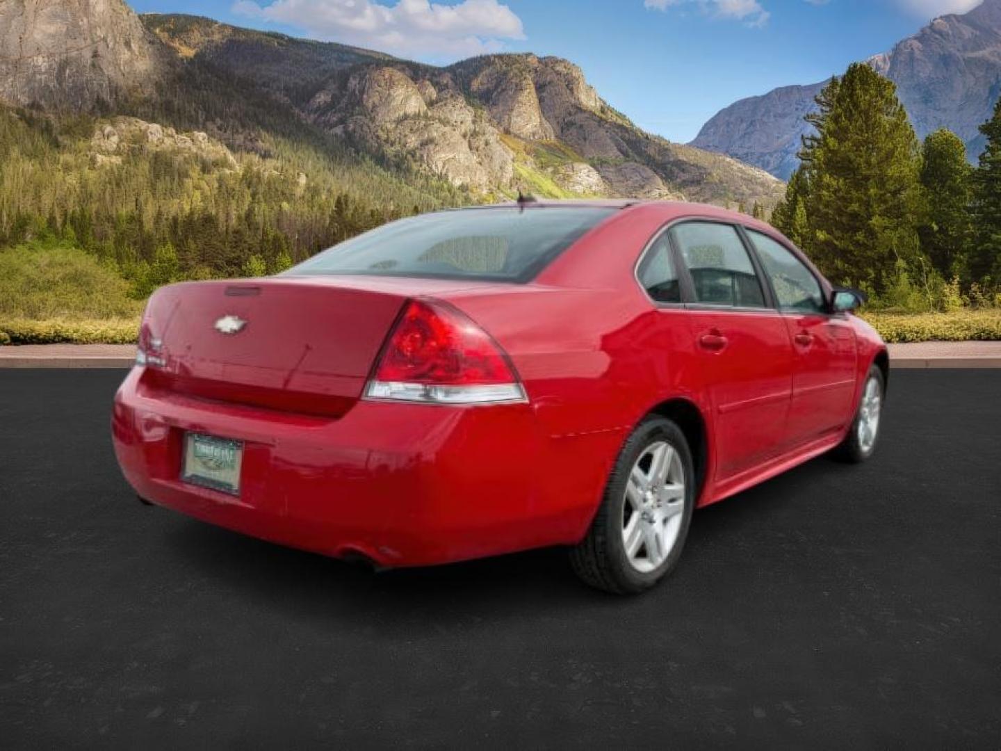 2012 RED /CLOTH Chevrolet Impala LT (Fleet) (2G1WG5E34C1) with an 3.6L V6 DOHC 16V FFV engine, 6-Speed Automatic transmission, located at 1235 N Woodruff Ave., Idaho Falls, 83401, (208) 523-1053, 43.507172, -112.000488 - At Timberline Auto, finding a great deal on your next vehicle is always easy! Our experienced sales staff's goal is to help find you the right vehicle at the right price! Our knowledgeable finance department has options for almost any credit score. We offer extended service contract options to prote - Photo#4