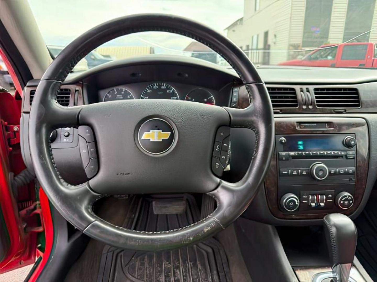 2012 RED /CLOTH Chevrolet Impala LT (Fleet) (2G1WG5E34C1) with an 3.6L V6 DOHC 16V FFV engine, 6-Speed Automatic transmission, located at 1235 N Woodruff Ave., Idaho Falls, 83401, (208) 523-1053, 43.507172, -112.000488 - At Timberline Auto, finding a great deal on your next vehicle is always easy! Our experienced sales staff's goal is to help find you the right vehicle at the right price! Our knowledgeable finance department has options for almost any credit score. We offer extended service contract options to prote - Photo#11
