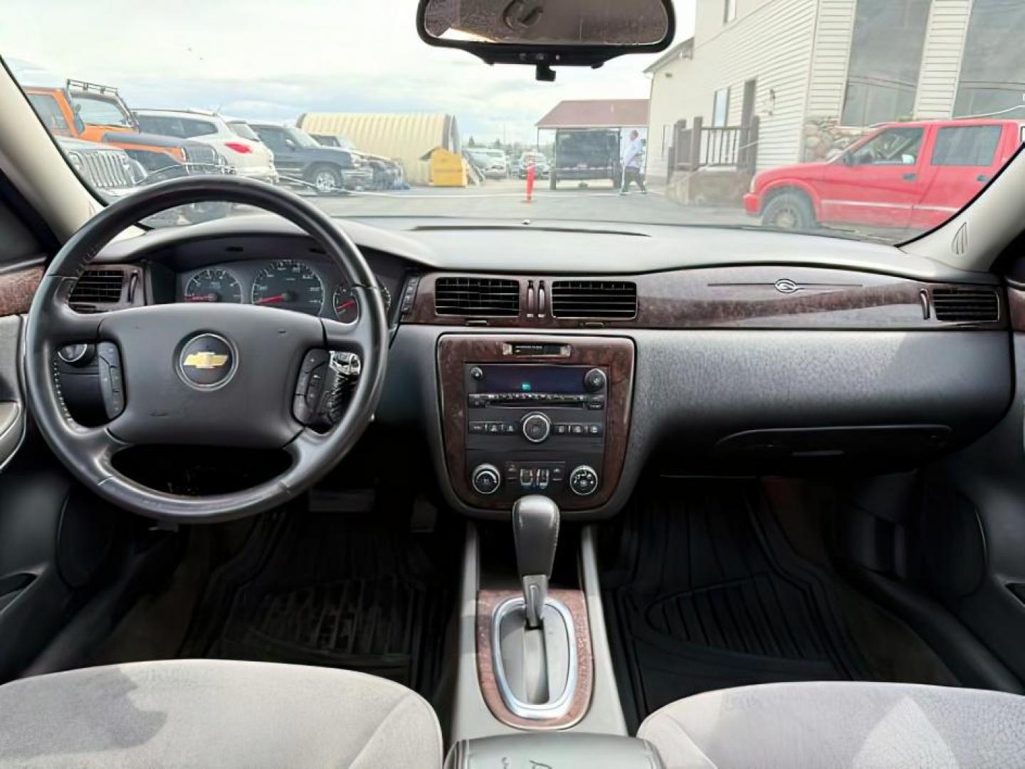 2012 RED /CLOTH Chevrolet Impala LT (Fleet) (2G1WG5E34C1) with an 3.6L V6 DOHC 16V FFV engine, 6-Speed Automatic transmission, located at 1235 N Woodruff Ave., Idaho Falls, 83401, (208) 523-1053, 43.507172, -112.000488 - At Timberline Auto, finding a great deal on your next vehicle is always easy! Our experienced sales staff's goal is to help find you the right vehicle at the right price! Our knowledgeable finance department has options for almost any credit score. We offer extended service contract options to prote - Photo#15