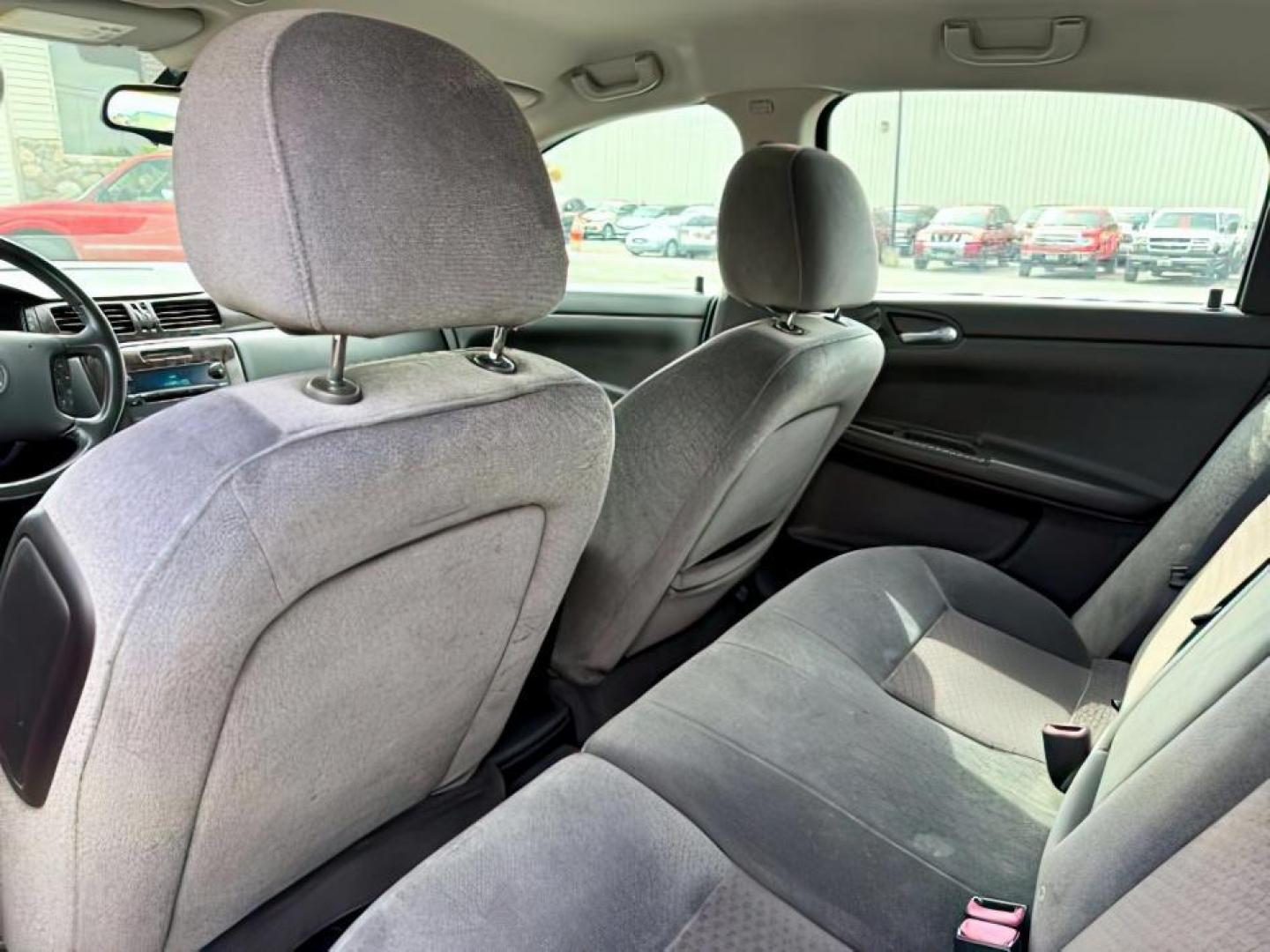 2012 RED /CLOTH Chevrolet Impala LT (Fleet) (2G1WG5E34C1) with an 3.6L V6 DOHC 16V FFV engine, 6-Speed Automatic transmission, located at 1235 N Woodruff Ave., Idaho Falls, 83401, (208) 523-1053, 43.507172, -112.000488 - At Timberline Auto, finding a great deal on your next vehicle is always easy! Our experienced sales staff's goal is to help find you the right vehicle at the right price! Our knowledgeable finance department has options for almost any credit score. We offer extended service contract options to prote - Photo#16