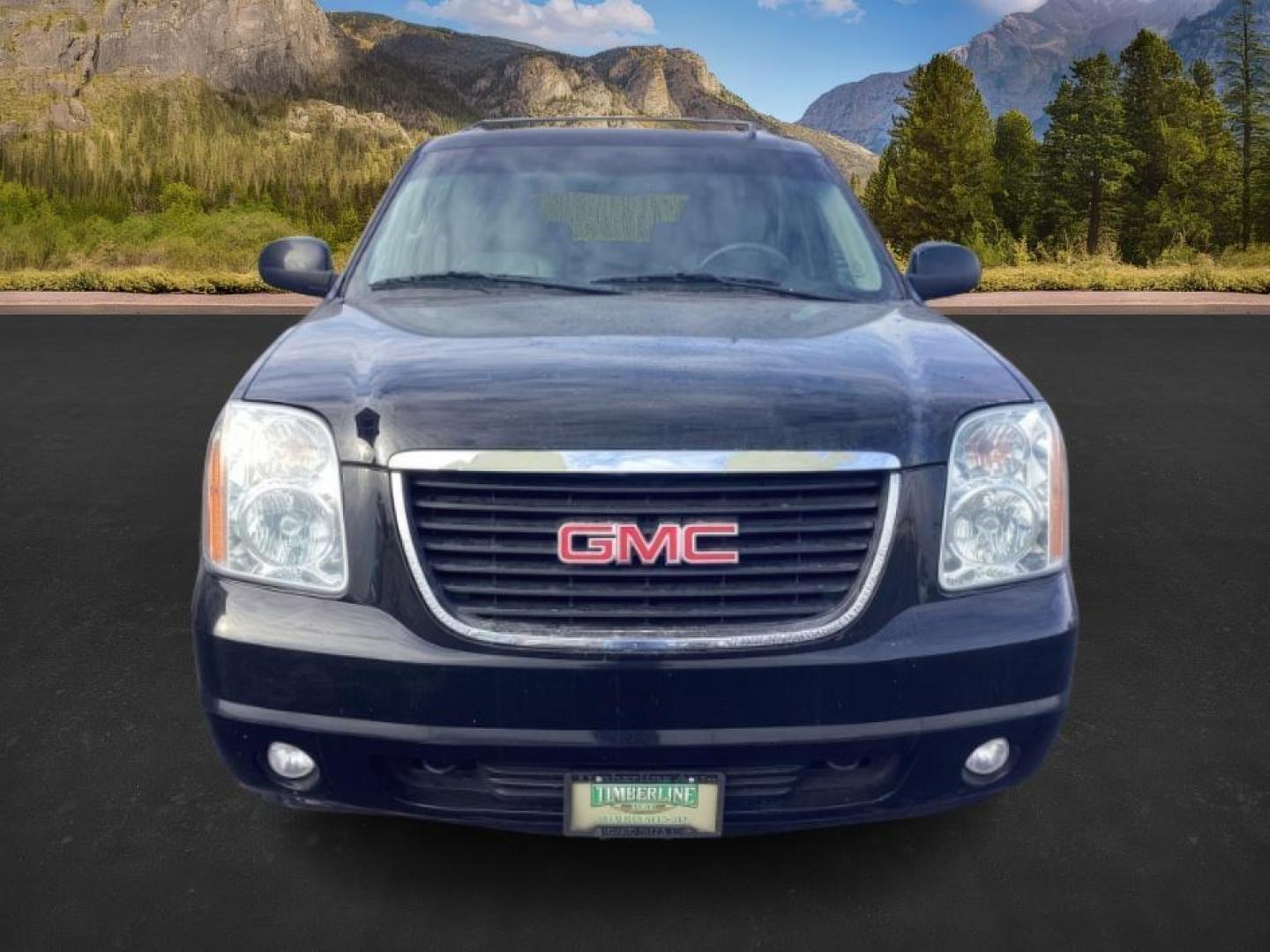 2014 Onyx Black /Ebony GMC Yukon XL SLT 1/2 Ton 4WD (1GKS2KE75ER) with an 5.3L V8 OHV 16V FFV engine, 6-Speed Automatic transmission, located at 1235 N Woodruff Ave., Idaho Falls, 83401, (208) 523-1053, 43.507172, -112.000488 - At Timberline Auto, finding a great deal on your next vehicle is always easy! Our experienced sales staff's goal is to help find you the right vehicle at the right price! Our knowledgeable finance department has options for almost any credit score. We offer extended service contract options to prote - Photo#8