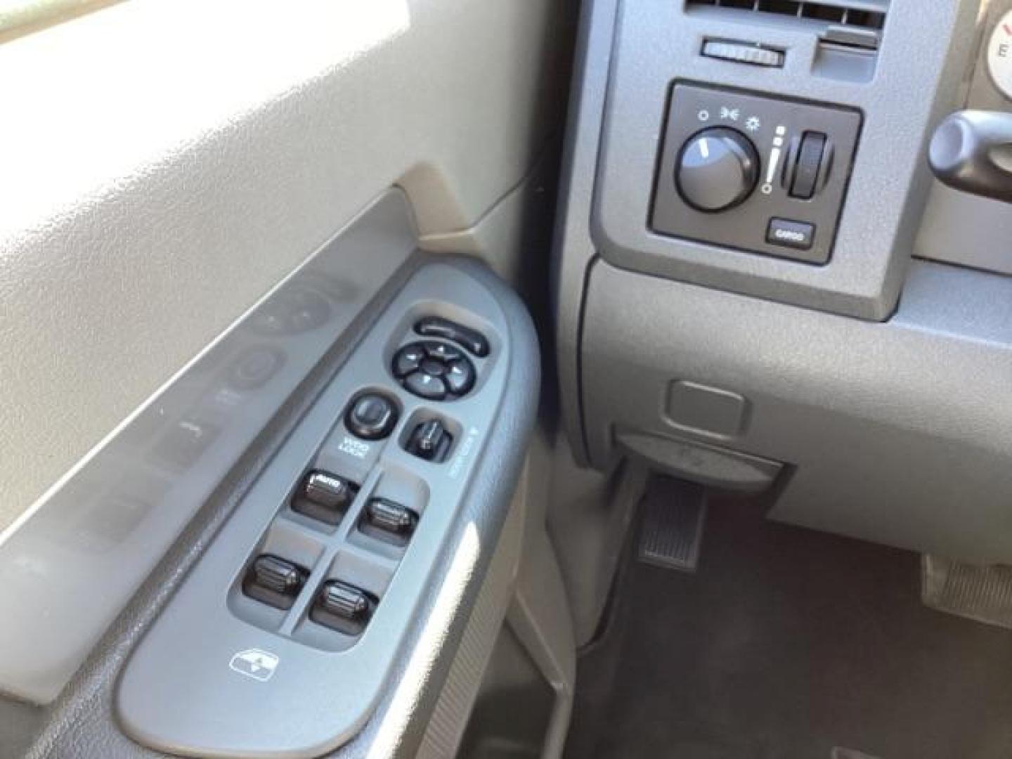 2007 Bright Silver Metallic /Medium Slate Gray Cloth Interior Dodge Ram 3500 SLT Mega Cab 2WD DRW (3D7ML49A07G) with an 6.7L L6 OHV 24V TURBO DIESEL engine, 4-Speed Automatic transmission, located at 1235 N Woodruff Ave., Idaho Falls, 83401, (208) 523-1053, 43.507172, -112.000488 - Photo#17