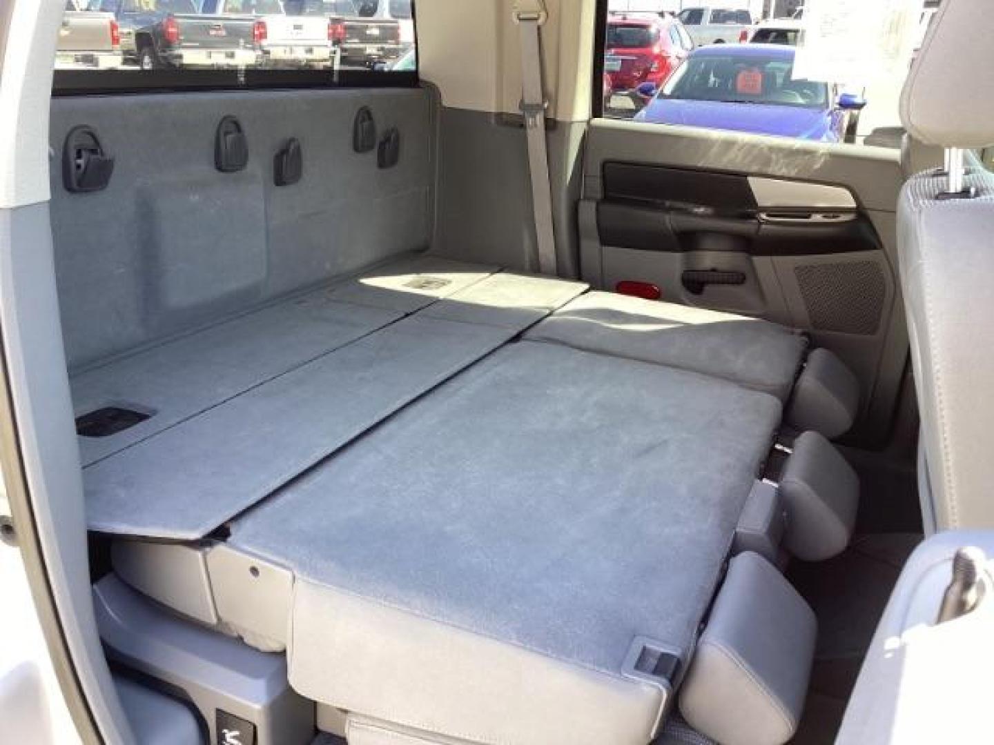 2007 Bright Silver Metallic /Medium Slate Gray Cloth Interior Dodge Ram 3500 SLT Mega Cab 2WD DRW (3D7ML49A07G) with an 6.7L L6 OHV 24V TURBO DIESEL engine, 4-Speed Automatic transmission, located at 1235 N Woodruff Ave., Idaho Falls, 83401, (208) 523-1053, 43.507172, -112.000488 - Photo#28