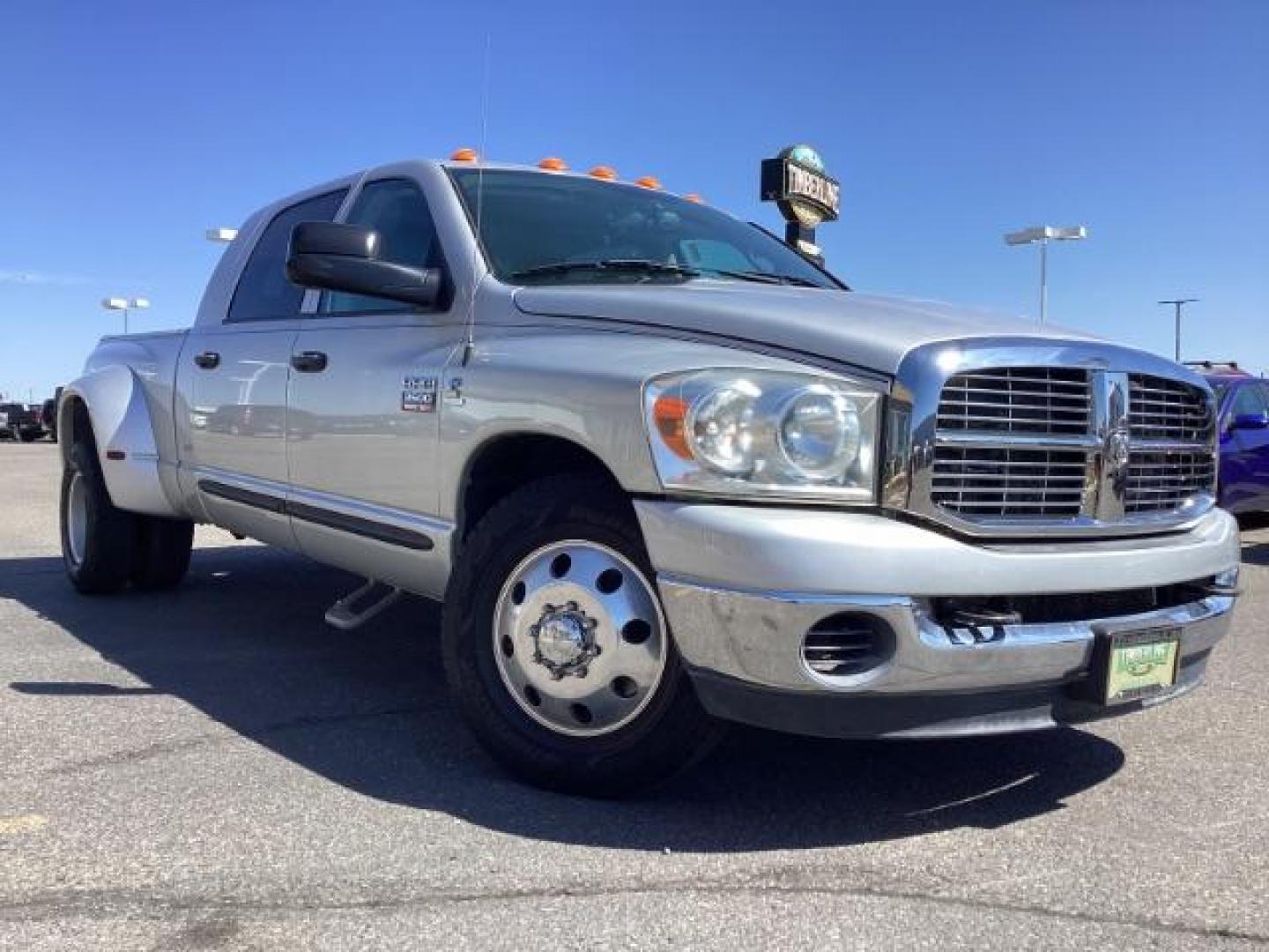 2007 Bright Silver Metallic /Medium Slate Gray Cloth Interior Dodge Ram 3500 SLT Mega Cab 2WD DRW (3D7ML49A07G) with an 6.7L L6 OHV 24V TURBO DIESEL engine, 4-Speed Automatic transmission, located at 1235 N Woodruff Ave., Idaho Falls, 83401, (208) 523-1053, 43.507172, -112.000488 - Photo#8