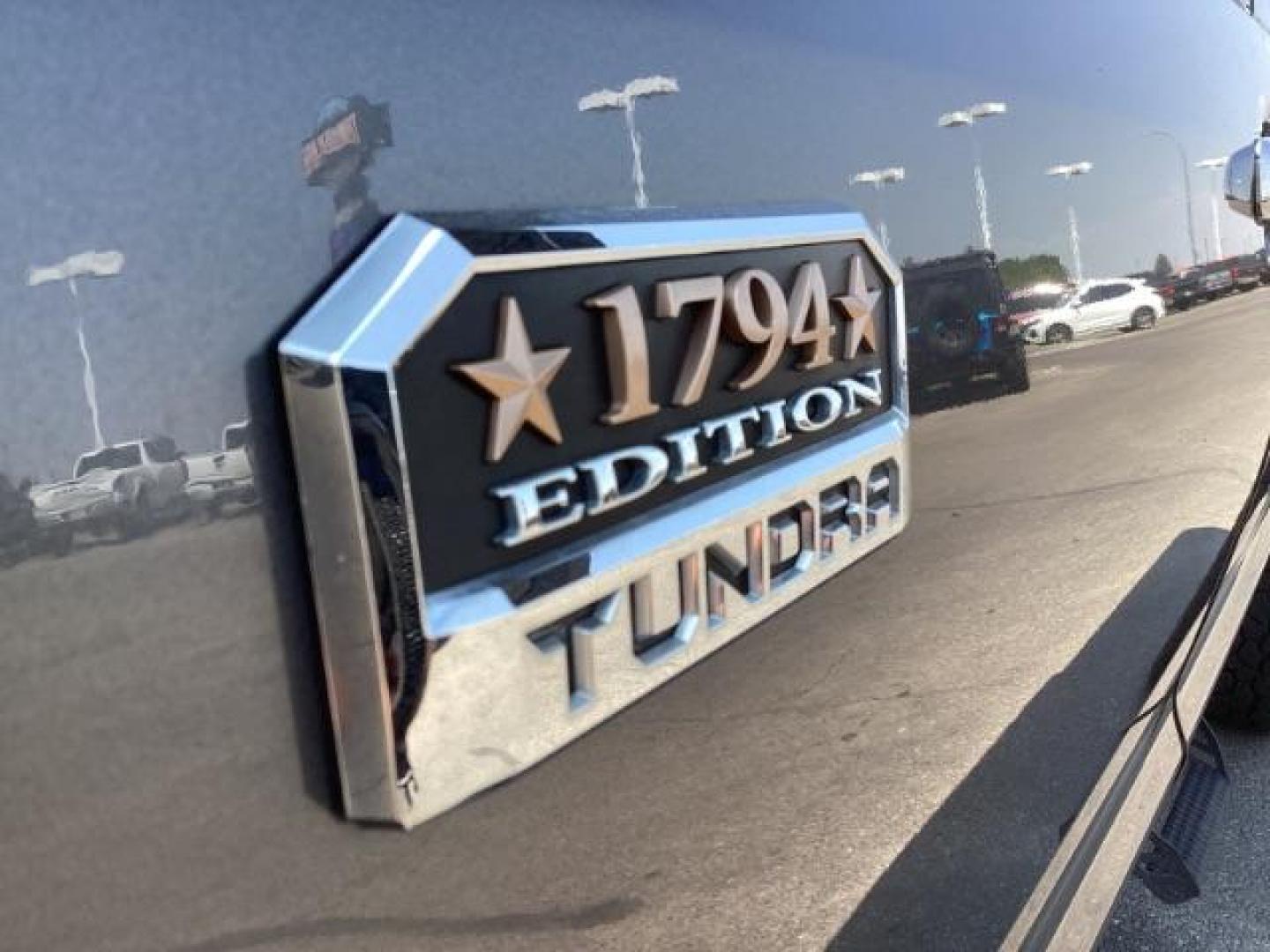 2019 Toyota Tundra Platinum CrewMax 5.7L 4WD (5TFAY5F15KX) with an 5.7L V8 DOHC 32V engine, 6-Speed Automatic transmission, located at 1235 N Woodruff Ave., Idaho Falls, 83401, (208) 523-1053, 43.507172, -112.000488 - Photo#10
