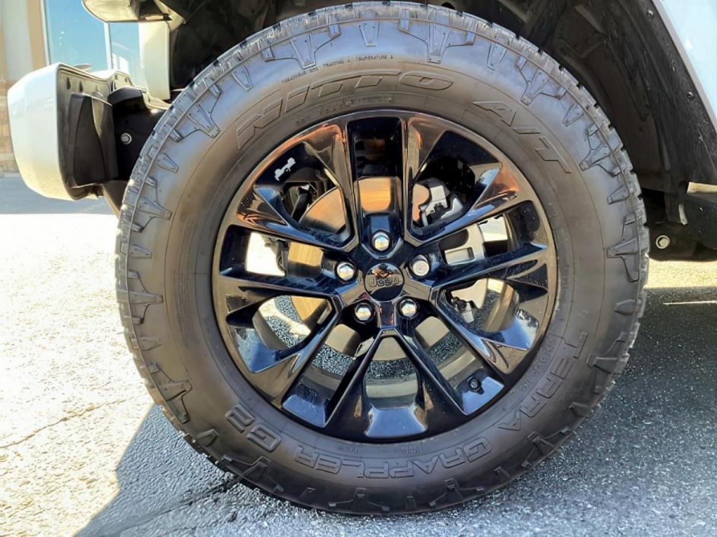 2021 WHITE /CLOTH Jeep Wrangler (1C4HJXEN8MW) with an 20L L4 DOHC 16V TURBO HYBRID engine, Automatic transmission, located at 1175 N Woodruff Ave, Idaho Falls, ID, 83401, 43.506901, -111.999657 - At Timberline Auto, finding a great deal on your next vehicle is always easy! Our experienced sales staff's goal is to help find you the right vehicle at the right price! Our knowledgeable finance department has options for almost any credit score. We offer extended service contract options to prote - Photo#9