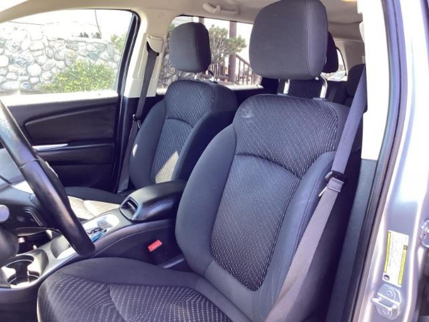 2018 SILVER Dodge Journey SE (3C4PDCABXJT) with an 2.4L L4 DOHC 16V engine, 4-Speed Automatic transmission, located at 1235 N Woodruff Ave., Idaho Falls, 83401, (208) 523-1053, 43.507172, -112.000488 - Photo#18