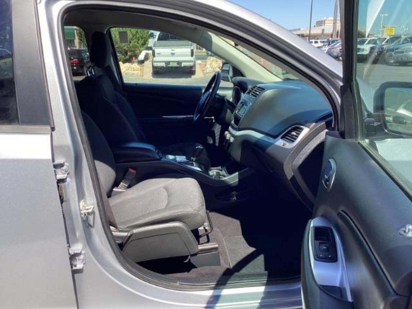 2018 SILVER Dodge Journey SE (3C4PDCABXJT) with an 2.4L L4 DOHC 16V engine, 4-Speed Automatic transmission, located at 1235 N Woodruff Ave., Idaho Falls, 83401, (208) 523-1053, 43.507172, -112.000488 - Photo#23