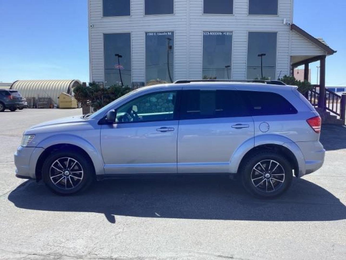 2018 SILVER Dodge Journey SE (3C4PDCABXJT) with an 2.4L L4 DOHC 16V engine, 4-Speed Automatic transmission, located at 1235 N Woodruff Ave., Idaho Falls, 83401, (208) 523-1053, 43.507172, -112.000488 - Photo#2
