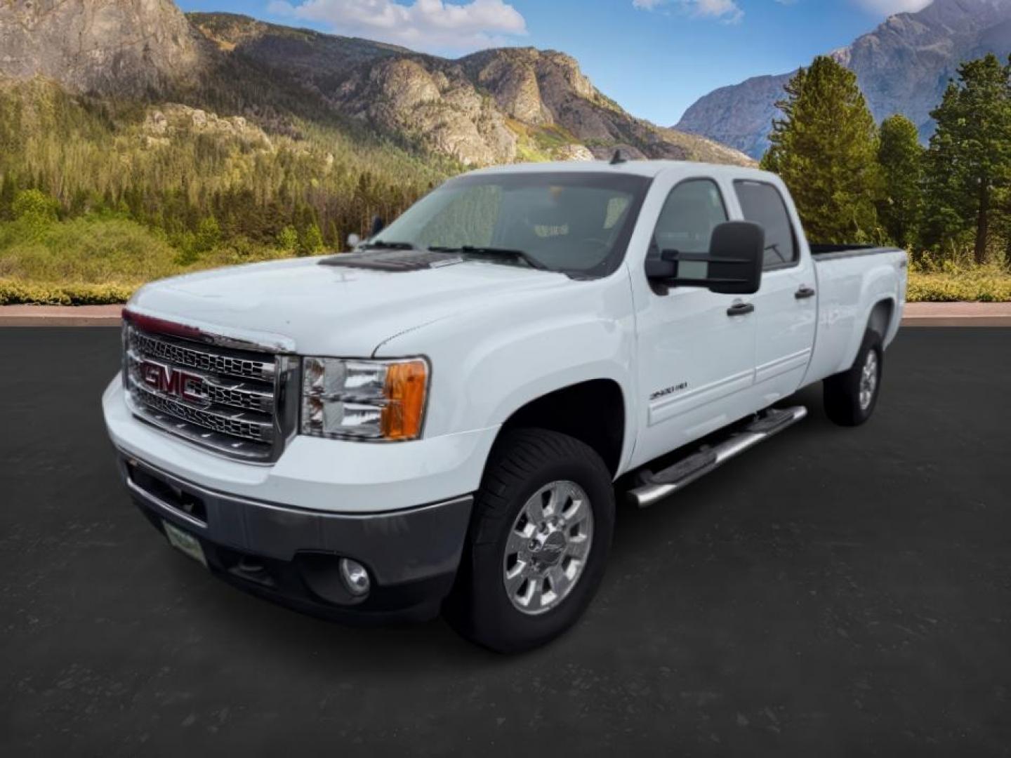2013 Summit White /Ebony Cloth Interior GMC Sierra 3500HD (1GT423C80DF) with an 66L V8 32V OHV DIESEL engine, Automatic transmission, located at 1175 N Woodruff Ave, Idaho Falls, ID, 83401, 43.506901, -111.999657 - At Timberline Auto, finding a great deal on your next vehicle is always easy! Our experienced sales staff's goal is to help find you the right vehicle at the right price! Our knowledgeable finance department has options for almost any credit score. We offer extended service contract options to prote - Photo#0