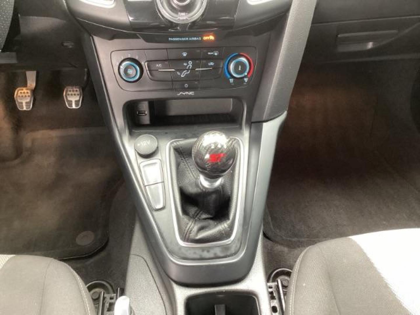 2018 Oxford White /Charcoal Black, cloth Ford Focus ST Hatch (1FADP3L96JL) with an 2.0L L4 DOHC 16V engine, 6-Speed Manua transmission, located at 1235 N Woodruff Ave., Idaho Falls, 83401, (208) 523-1053, 43.507172, -112.000488 - Photo#13