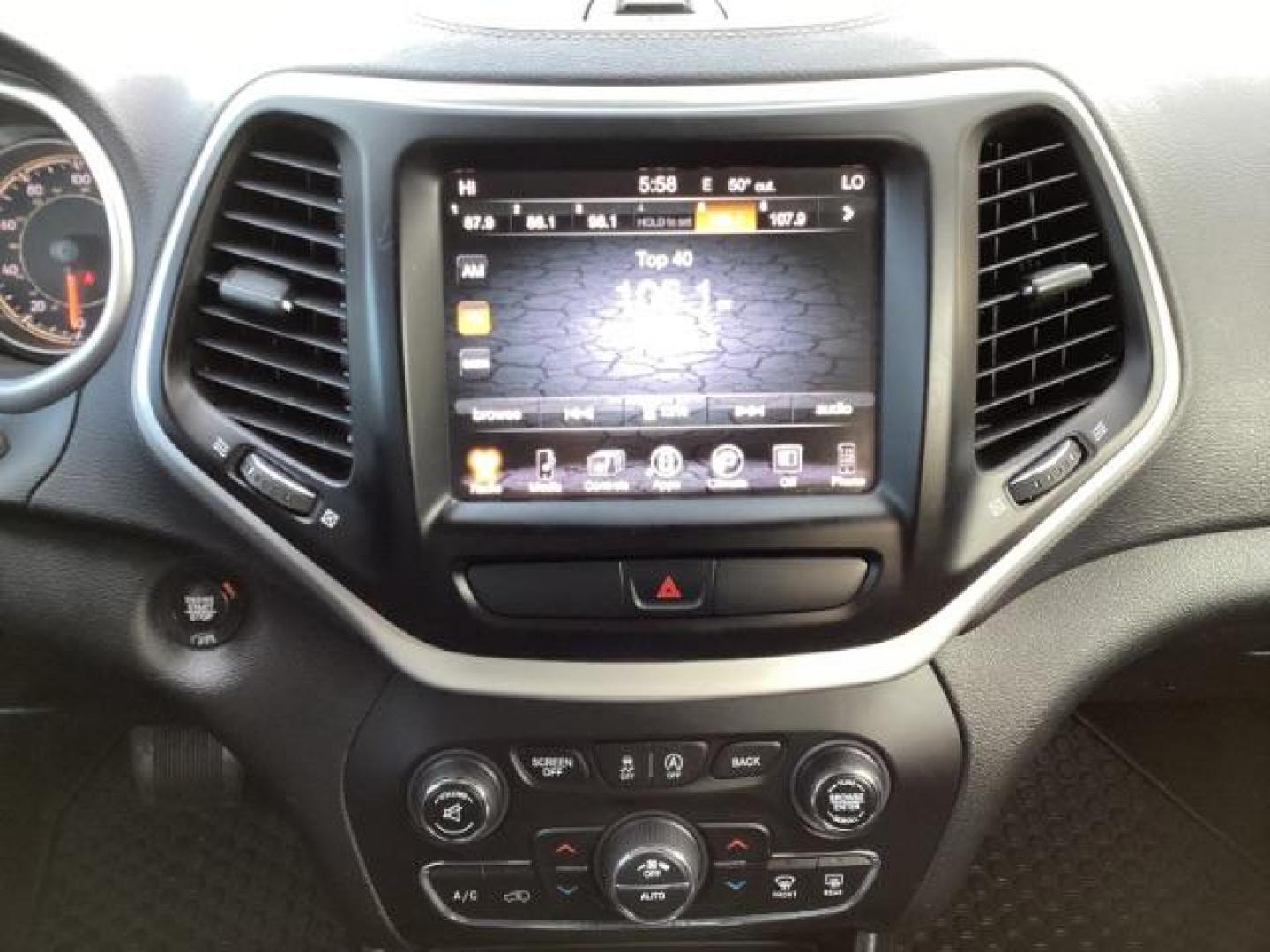 2018 Jeep Cherokee Latitude Plus 4WD (1C4PJMLX4JD) with an 3.2L V6 DOHC 24V engine, 9-Speed Automatic transmission, located at 1235 N Woodruff Ave., Idaho Falls, 83401, (208) 523-1053, 43.507172, -112.000488 - Photo#13