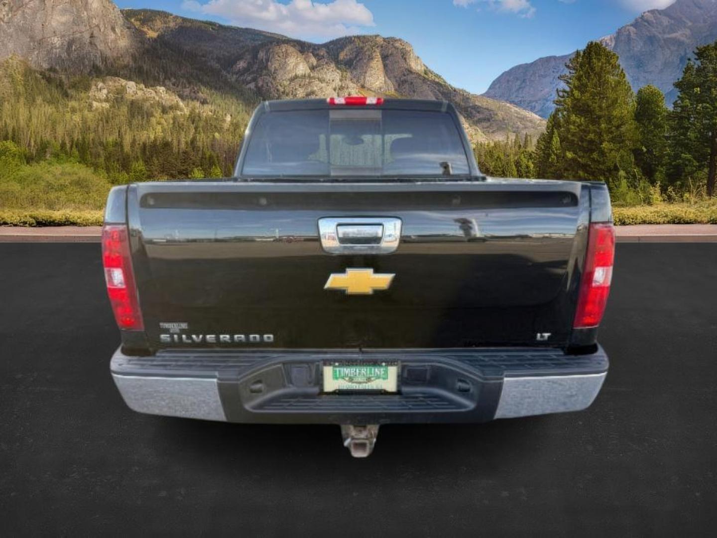 2013 Black /Ebony Cloth Interior Chevrolet Silverado 1500 (3GCPKSE74DG) with an 53L V8 OHV 16V FFV engine, Automatic transmission, located at 1175 N Woodruff Ave, Idaho Falls, ID, 83401, 43.506901, -111.999657 - At Timberline Auto, finding a great deal on your next vehicle is always easy! Our experienced sales staff's goal is to help find you the right vehicle at the right price! Our knowledgeable finance department has options for almost any credit score. We offer extended service contract options to prote - Photo#3