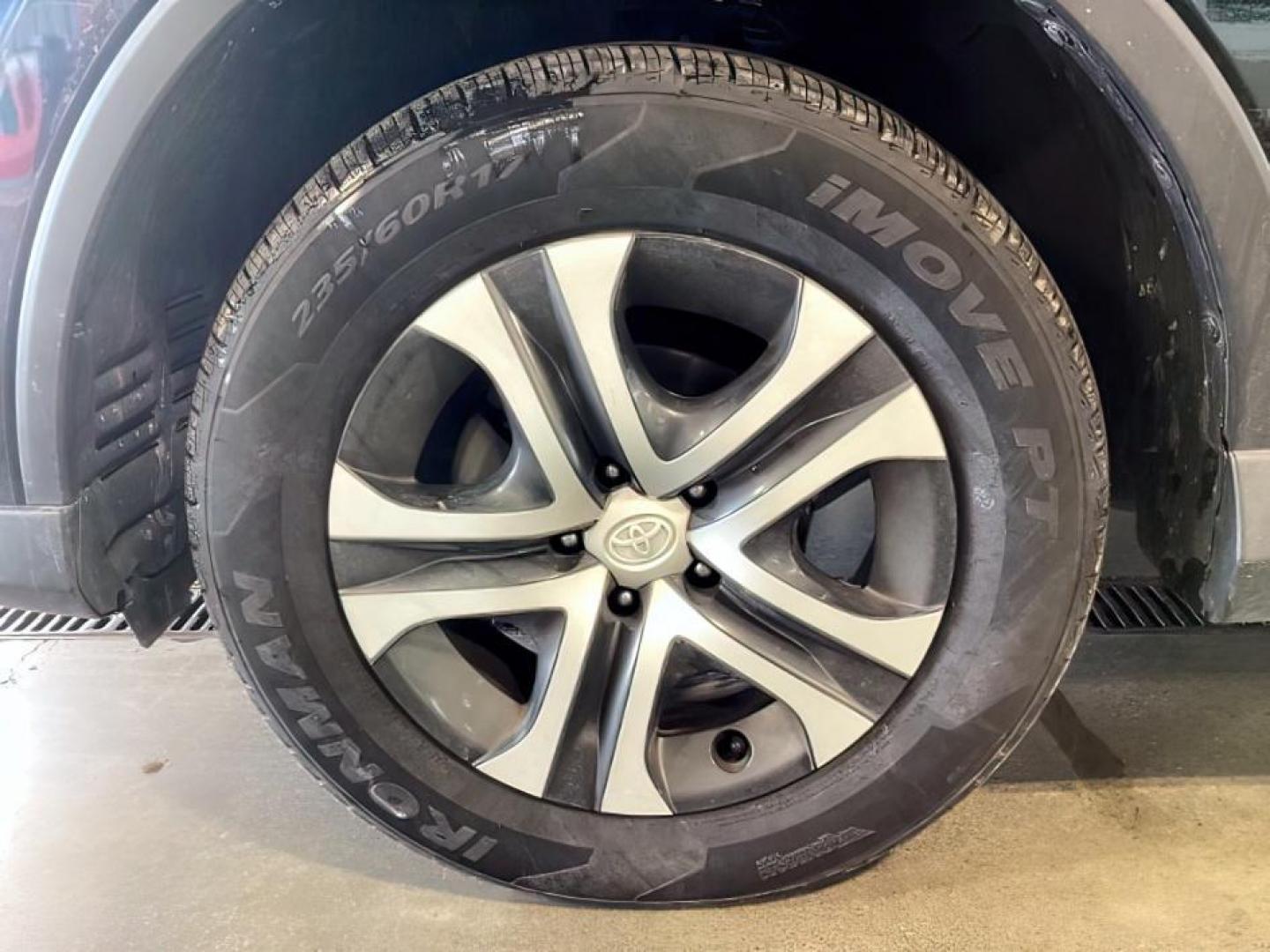 2018 Galactic Aqua Mica /Black, cloth Toyota RAV4 (2T3ZFREV9JW) with an 25L L4 DOHC 16V engine, Automatic transmission, located at 1175 N Woodruff Ave, Idaho Falls, ID, 83401, 43.506901, -111.999657 - At Timberline Auto, finding a great deal on your next vehicle is always easy! Our experienced sales staff's goal is to help find you the right vehicle at the right price! Our knowledgeable finance department has options for almost any credit score. We offer extended service contract options to prote - Photo#24