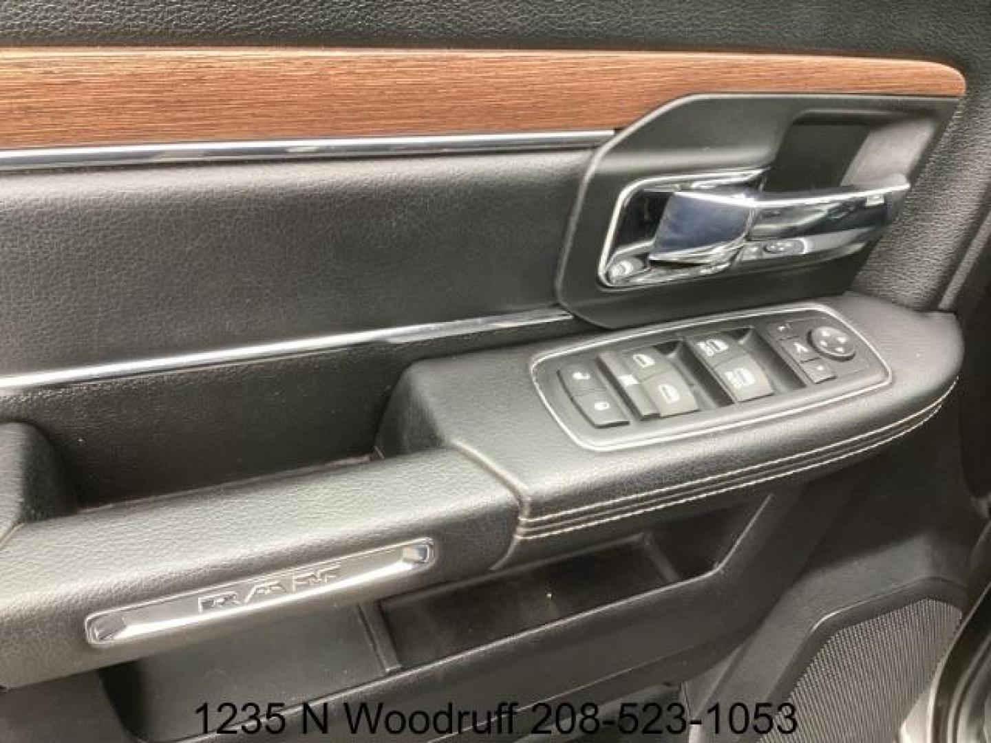 2017 GRAY /Black, leather RAM 2500 Laramie Crew Cab SWB 4WD (3C6UR5FL3HG) with an 6.7L L6 OHV 24V TURBO DIESEL engine, 6-Speed Automatic transmission, located at 1235 N Woodruff Ave., Idaho Falls, 83401, (208) 523-1053, 43.507172, -112.000488 - At Timberline Auto, finding a great deal on your next vehicle is always easy! Our experienced sales staff's goal is to help find you the right vehicle at the right price! Our knowledgeable finance department has options for almost any credit score. We offer extended service contract options to prote - Photo#12