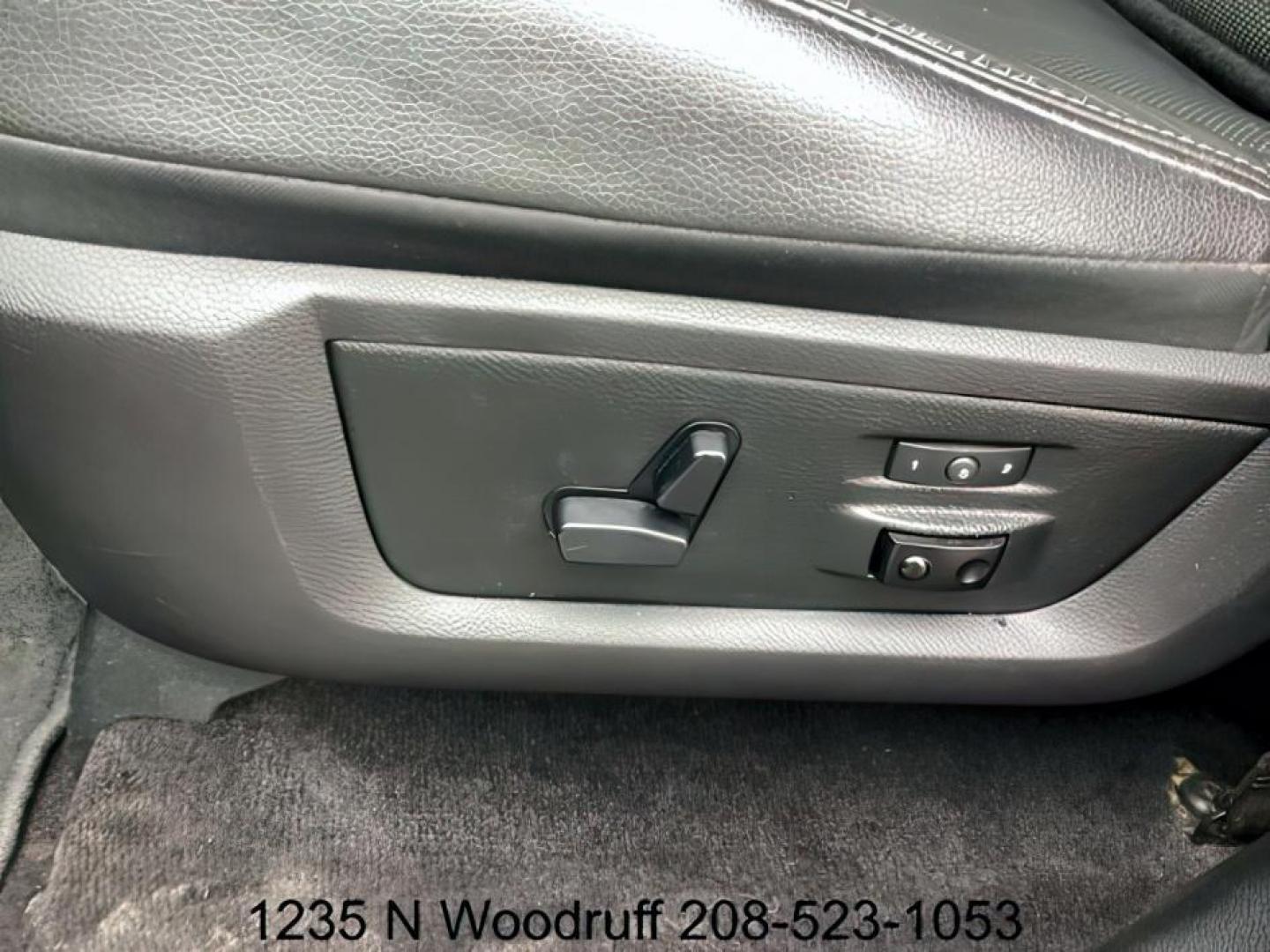 2017 GRAY /Black, leather RAM 2500 Laramie Crew Cab SWB 4WD (3C6UR5FL3HG) with an 6.7L L6 OHV 24V TURBO DIESEL engine, 6-Speed Automatic transmission, located at 1235 N Woodruff Ave., Idaho Falls, 83401, (208) 523-1053, 43.507172, -112.000488 - At Timberline Auto, finding a great deal on your next vehicle is always easy! Our experienced sales staff's goal is to help find you the right vehicle at the right price! Our knowledgeable finance department has options for almost any credit score. We offer extended service contract options to prote - Photo#13