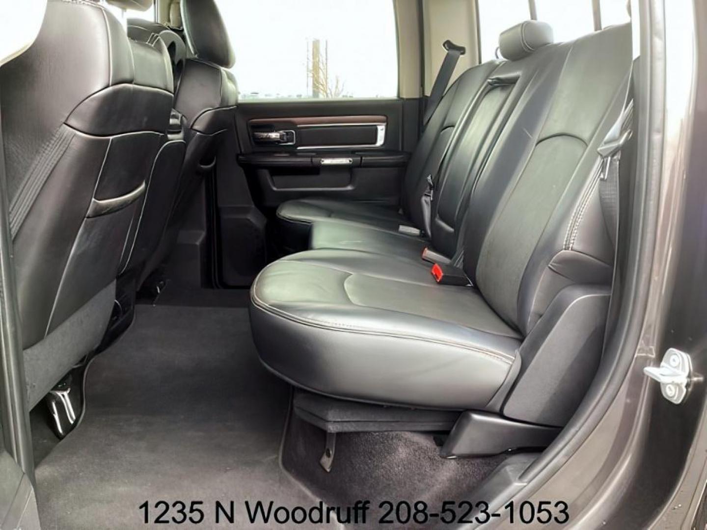 2017 GRAY /Black, leather RAM 2500 Laramie Crew Cab SWB 4WD (3C6UR5FL3HG) with an 6.7L L6 OHV 24V TURBO DIESEL engine, 6-Speed Automatic transmission, located at 1235 N Woodruff Ave., Idaho Falls, 83401, (208) 523-1053, 43.507172, -112.000488 - At Timberline Auto, finding a great deal on your next vehicle is always easy! Our experienced sales staff's goal is to help find you the right vehicle at the right price! Our knowledgeable finance department has options for almost any credit score. We offer extended service contract options to prote - Photo#16