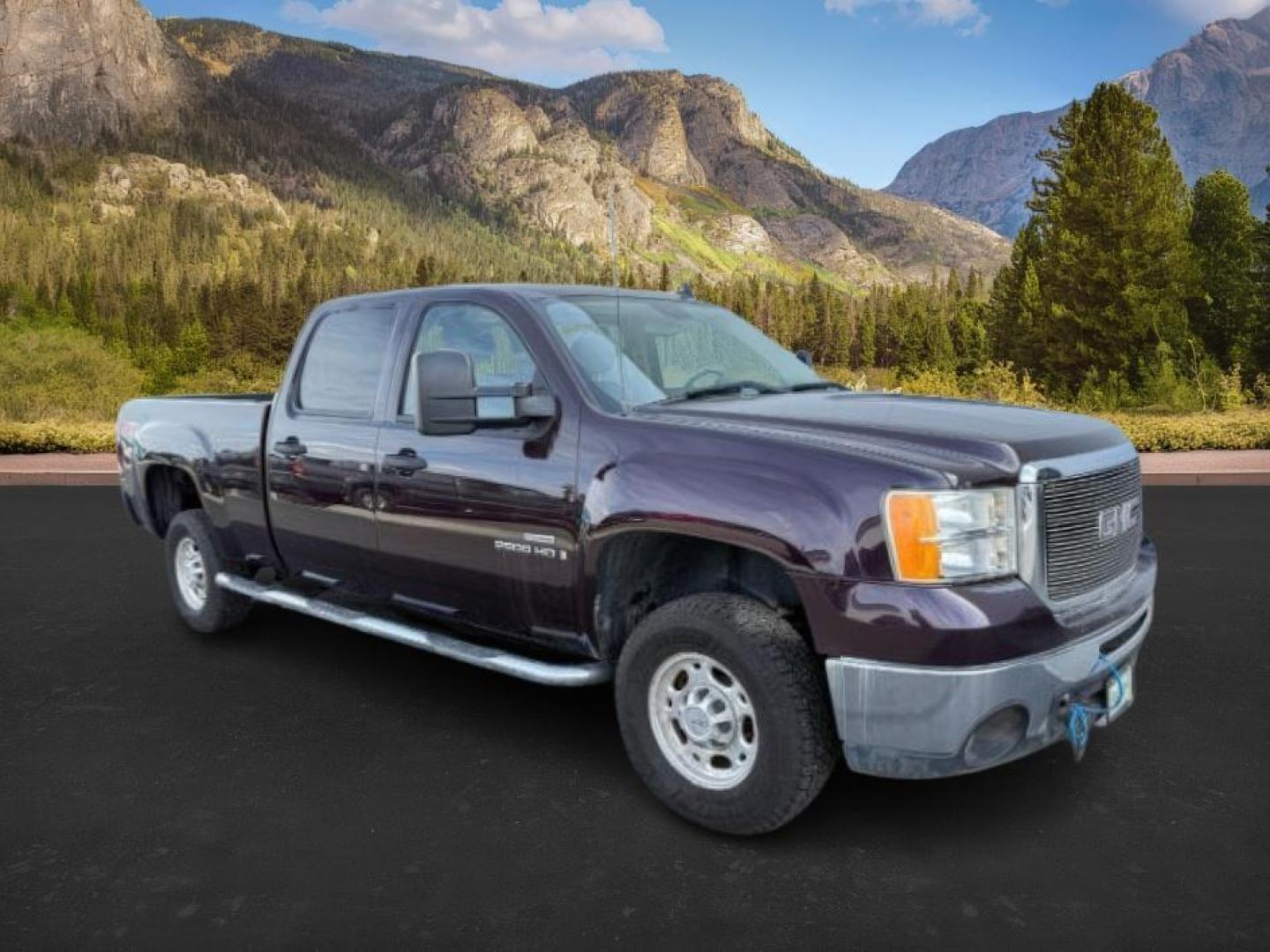 2008 GRAY /Ebony Cloth Interior GMC Sierra 2500HD SLE2 Crew Cab Std. Box 4WD (1GTHK23608F) with an 6.6L V8 16V OHV TURBO DIESEL engine, 6-Speed Automatic transmission, located at 1235 N Woodruff Ave., Idaho Falls, 83401, (208) 523-1053, 43.507172, -112.000488 - At Timberline Auto, finding a great deal on your next vehicle is always easy! Our experienced sales staff's goal is to help find you the right vehicle at the right price! Our knowledgeable finance department has options for almost any credit score. We offer extended service contract options to prote - Photo#5