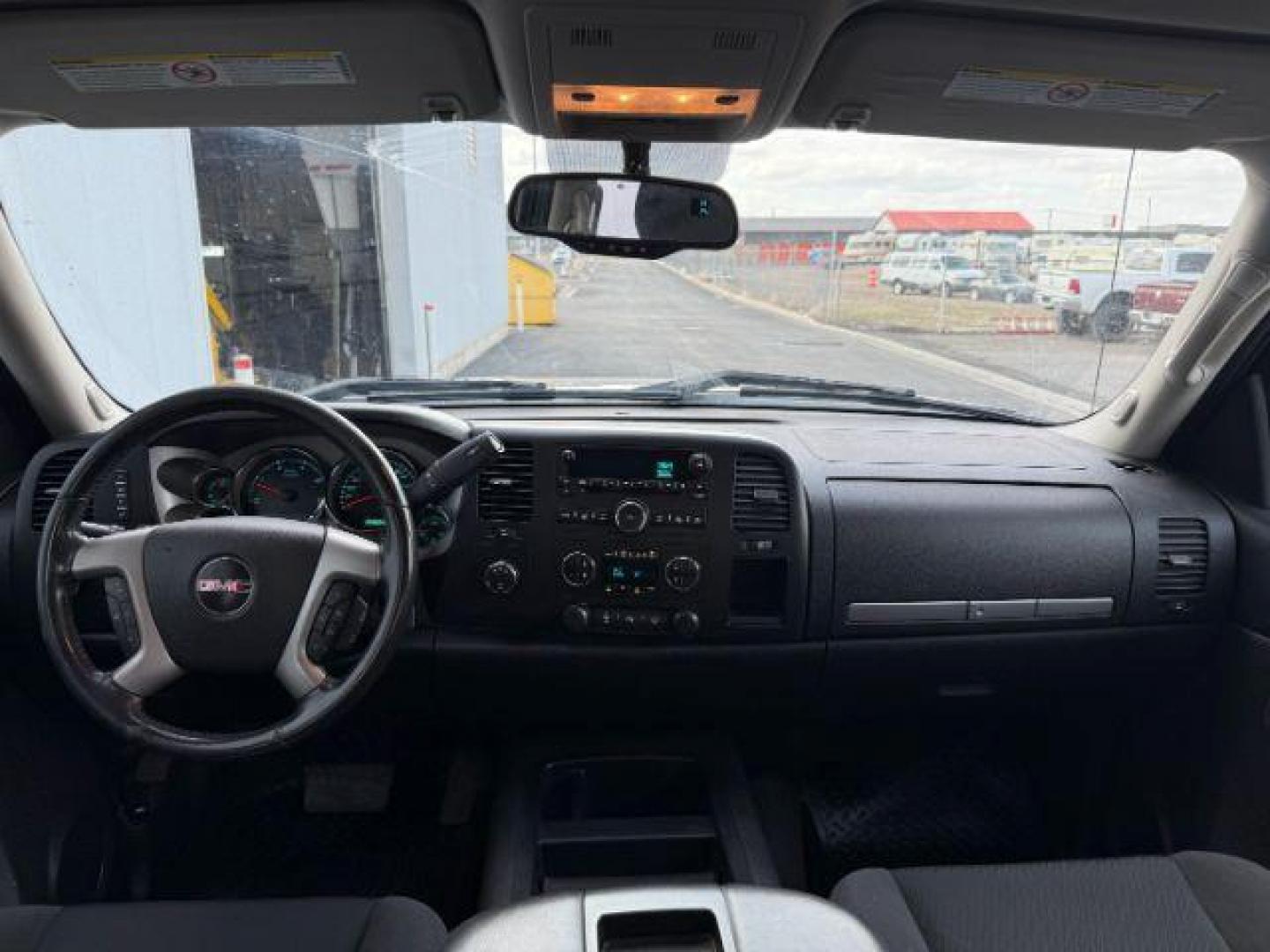 2008 GRAY /Ebony Cloth Interior GMC Sierra 2500HD SLE2 Crew Cab Std. Box 4WD (1GTHK23608F) with an 6.6L V8 16V OHV TURBO DIESEL engine, 6-Speed Automatic transmission, located at 1235 N Woodruff Ave., Idaho Falls, 83401, (208) 523-1053, 43.507172, -112.000488 - At Timberline Auto, finding a great deal on your next vehicle is always easy! Our experienced sales staff's goal is to help find you the right vehicle at the right price! Our knowledgeable finance department has options for almost any credit score. We offer extended service contract options to prote - Photo#14