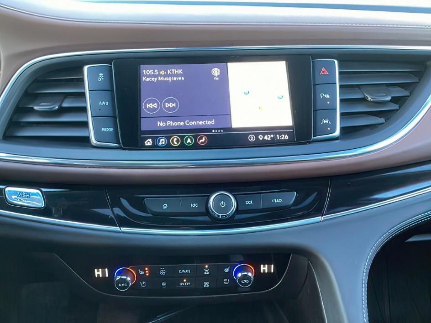 2021 White Frost Tricoat /Ebony Seats w/Ebony Interior Accents, leather Buick Enclave (5GAEVCKW7MJ) with an 36L V6 DOHC 24V engine, Automatic transmission, located at 1175 N Woodruff Ave, Idaho Falls, ID, 83401, 43.506901, -111.999657 - At Timberline Auto, finding a great deal on your next vehicle is always easy! Our experienced sales staff's goal is to help find you the right vehicle at the right price! Our knowledgeable finance department has options for almost any credit score. We offer extended service contract options to prote - Photo#26