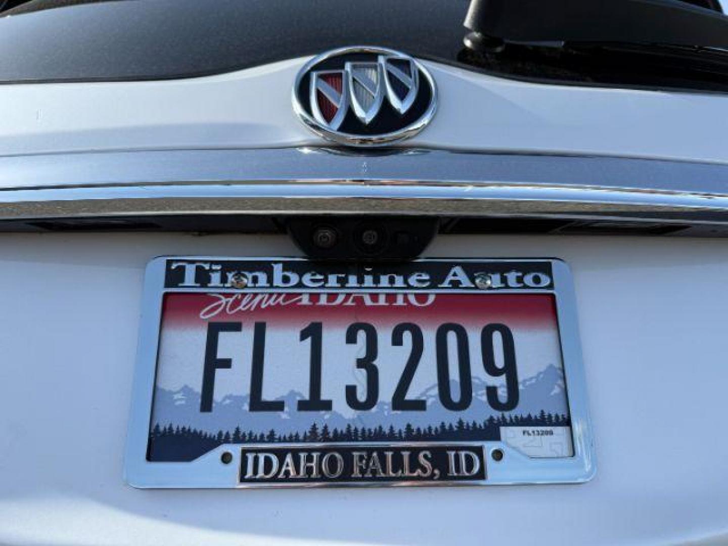 2021 White Frost Tricoat /Chestnut Seats w/Ebony Interior Accents, leather Buick Enclave Avenir AWD (5GAEVCKW7MJ) with an 3.6L V6 DOHC 24V engine, 9-Speed Automatic transmission, located at 1235 N Woodruff Ave., Idaho Falls, 83401, (208) 523-1053, 43.507172, -112.000488 - At Timberline Auto, finding a great deal on your next vehicle is always easy! Our experienced sales staff's goal is to help find you the right vehicle at the right price! Our knowledgeable finance department has options for almost any credit score. We offer extended service contract options to prote - Photo#38