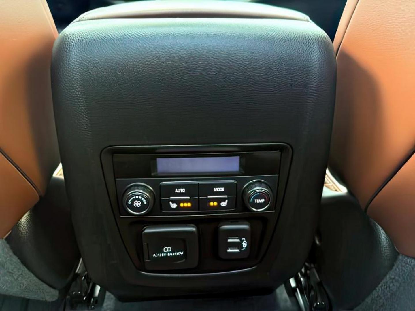 2021 White Frost Tricoat /Chestnut Seats w/Ebony Interior Accents, leather Buick Enclave (5GAEVCKW7MJ) with an 36L V6 DOHC 24V engine, Automatic transmission, located at 1175 N Woodruff Ave, Idaho Falls, ID, 83401, 43.506901, -111.999657 - At Timberline Auto, finding a great deal on your next vehicle is always easy! Our experienced sales staff's goal is to help find you the right vehicle at the right price! Our knowledgeable finance department has options for almost any credit score. We offer extended service contract options to prote - Photo#23