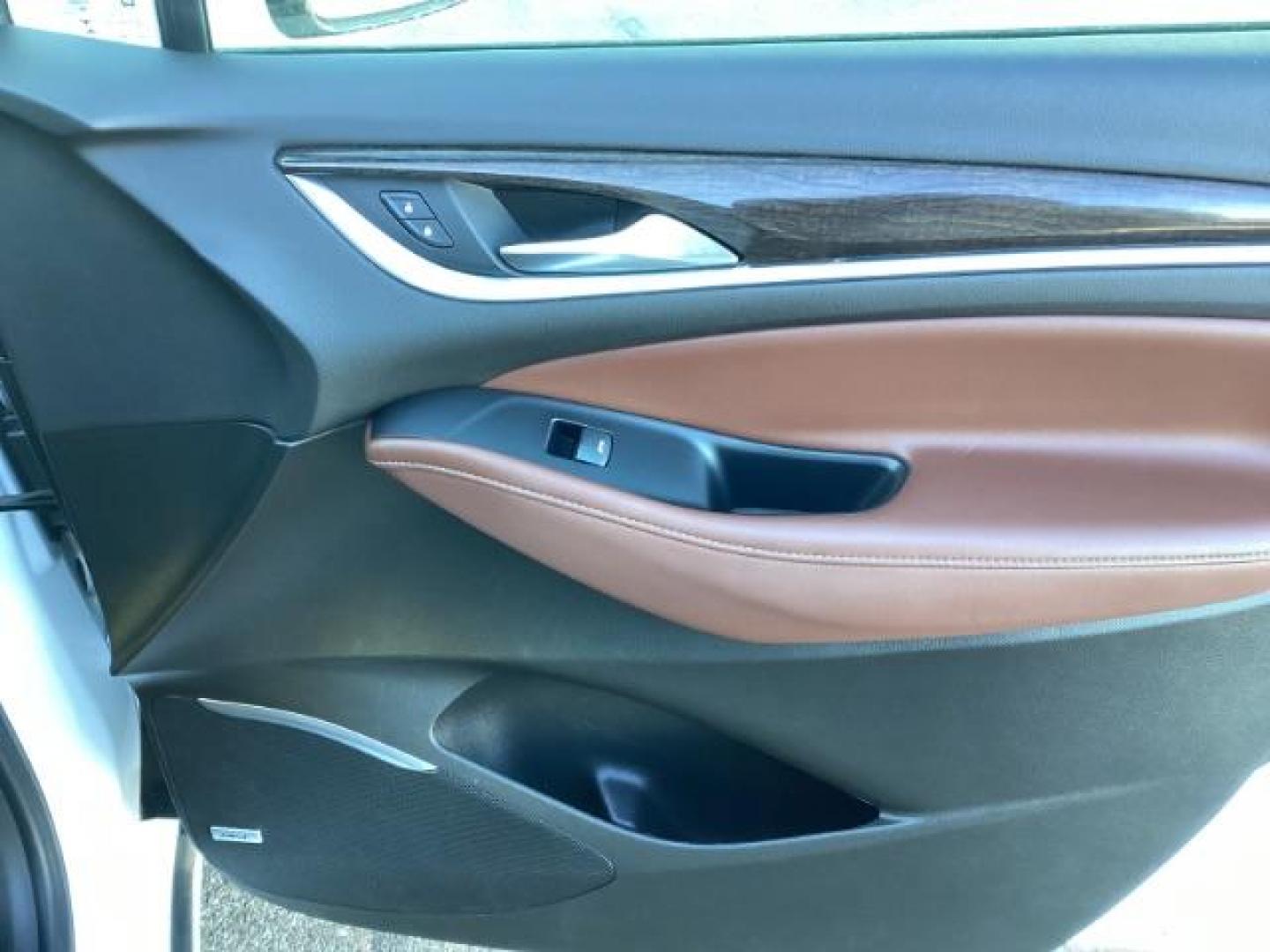 2021 White Frost Tricoat /Ebony Seats w/Ebony Interior Accents, leather Buick Enclave Avenir AWD (5GAEVCKW7MJ) with an 3.6L V6 DOHC 24V engine, 9-Speed Automatic transmission, located at 1235 N Woodruff Ave., Idaho Falls, 83401, (208) 523-1053, 43.507172, -112.000488 - At Timberline Auto, finding a great deal on your next vehicle is always easy! Our experienced sales staff's goal is to help find you the right vehicle at the right price! Our knowledgeable finance department has options for almost any credit score. We offer extended service contract options to prote - Photo#19